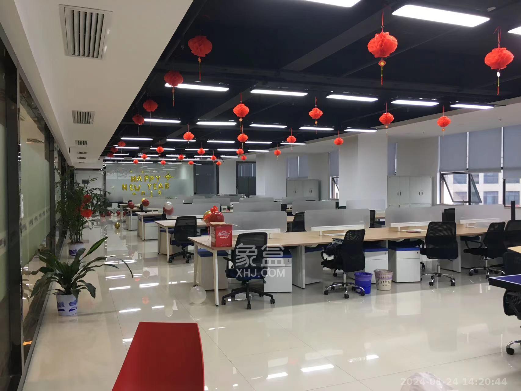 保利麓谷林语I区  3室2厅2卫   5400.00元/月室内图
