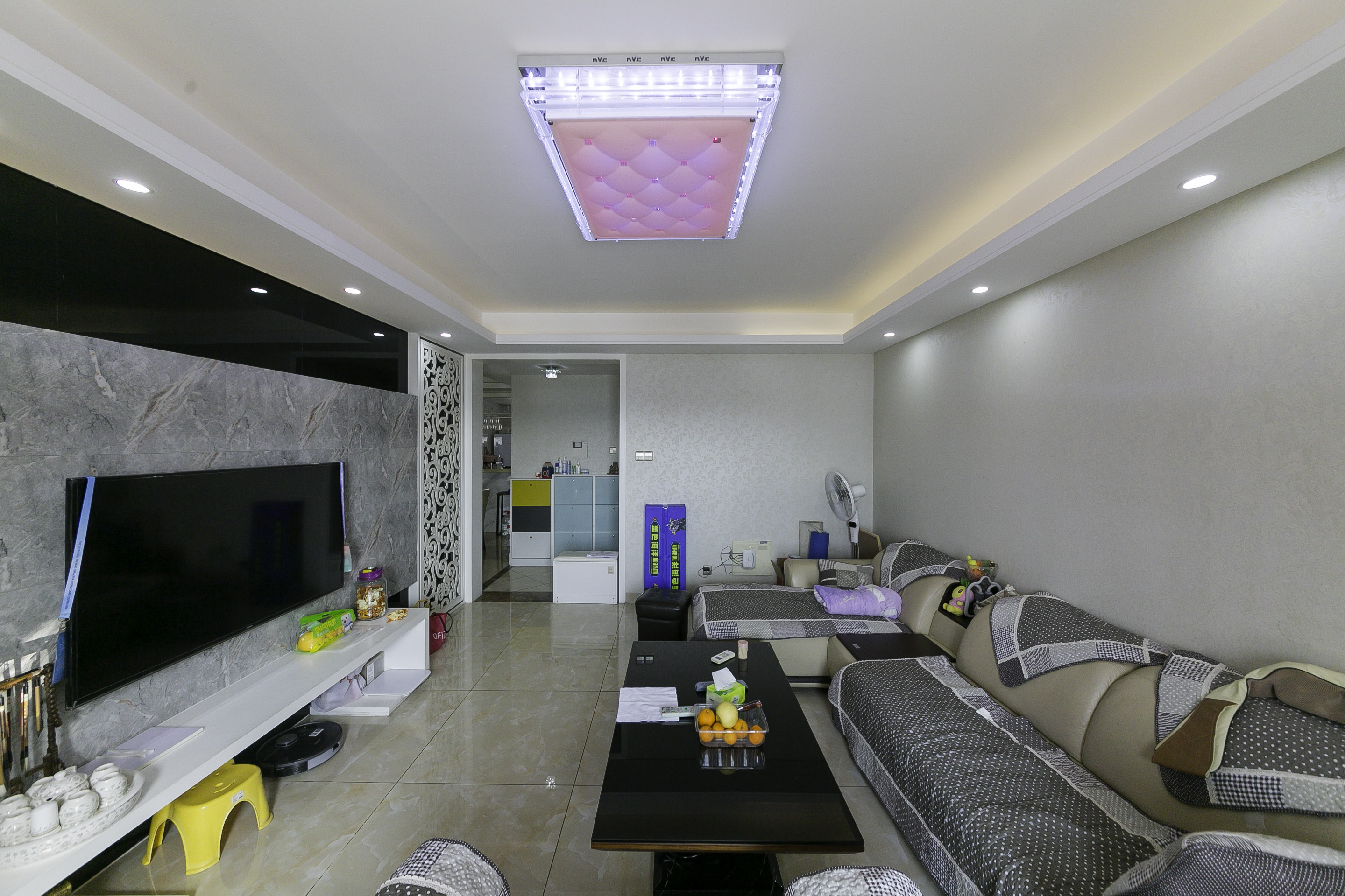 长城雅苑 3室2厅2卫 140.00万 长城雅苑 3室2厅2卫 140.00万客厅