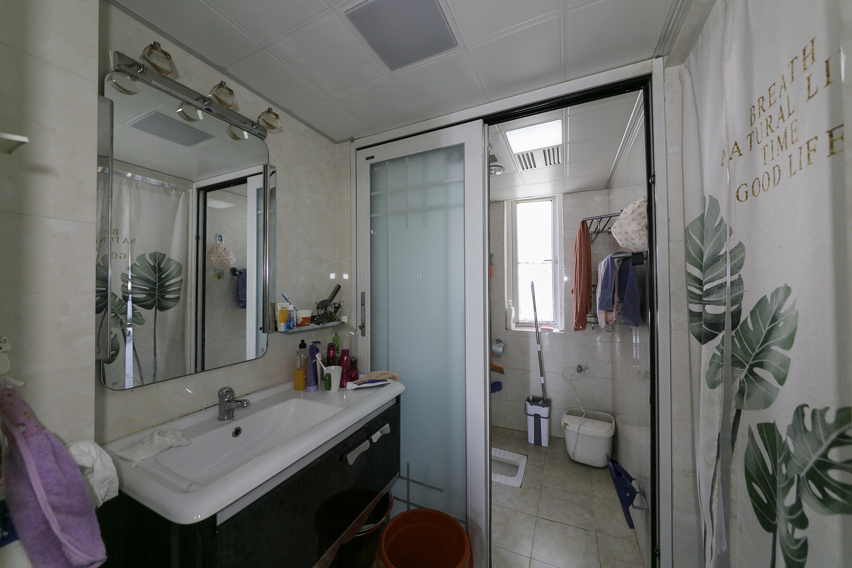 长城雅苑 3室2厅2卫 140.00万 长城雅苑 3室2厅2卫 140.00万卫生间