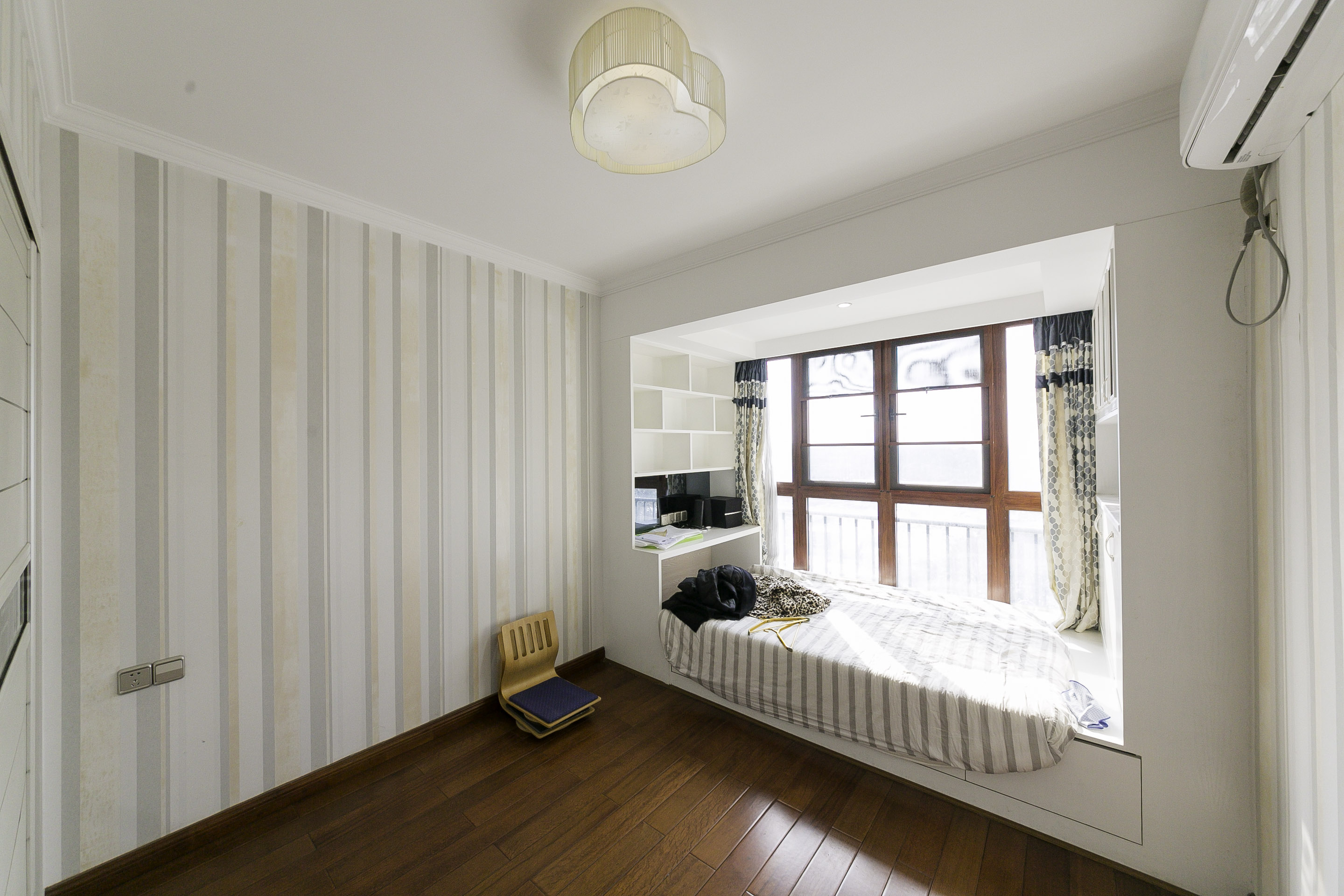 长城雅苑 3室2厅2卫 140.00万 长城雅苑 3室2厅2卫 140.00万卧室