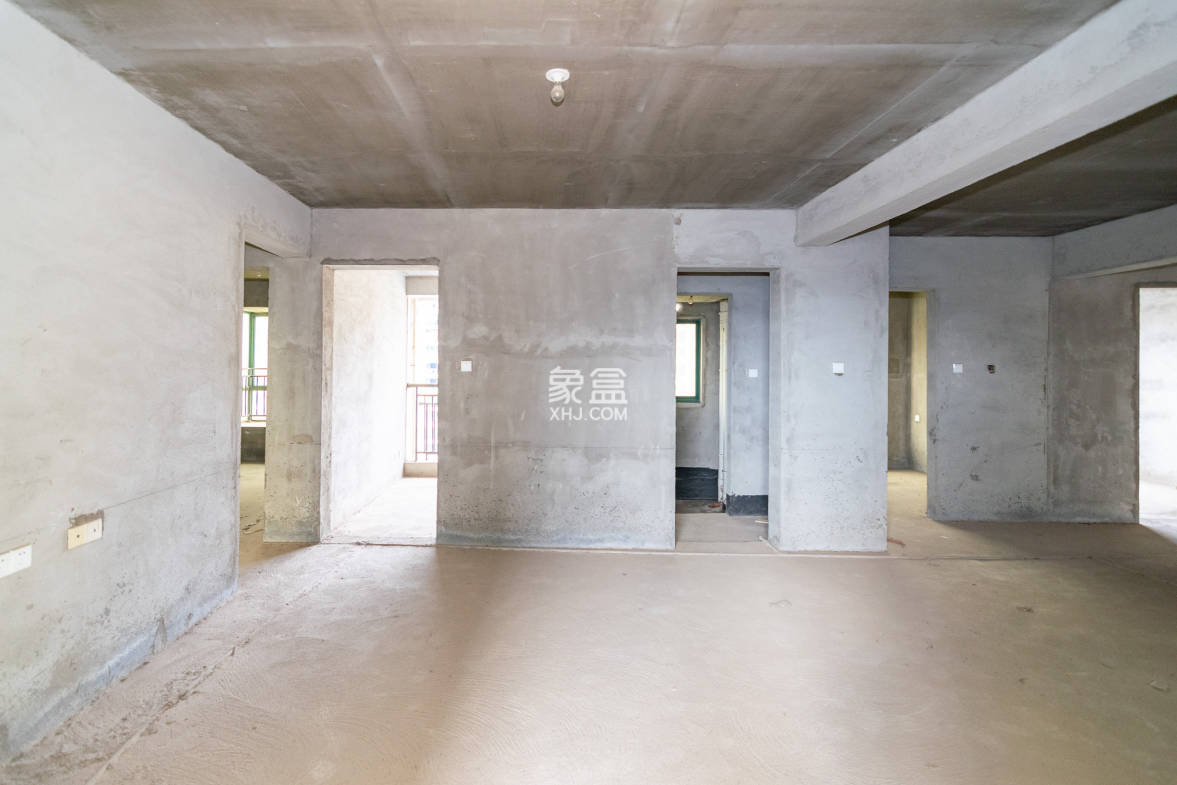 富基世纪公园 5室2厅2卫 82.0万 富基世纪公园 5室2厅2卫 82.0万客厅