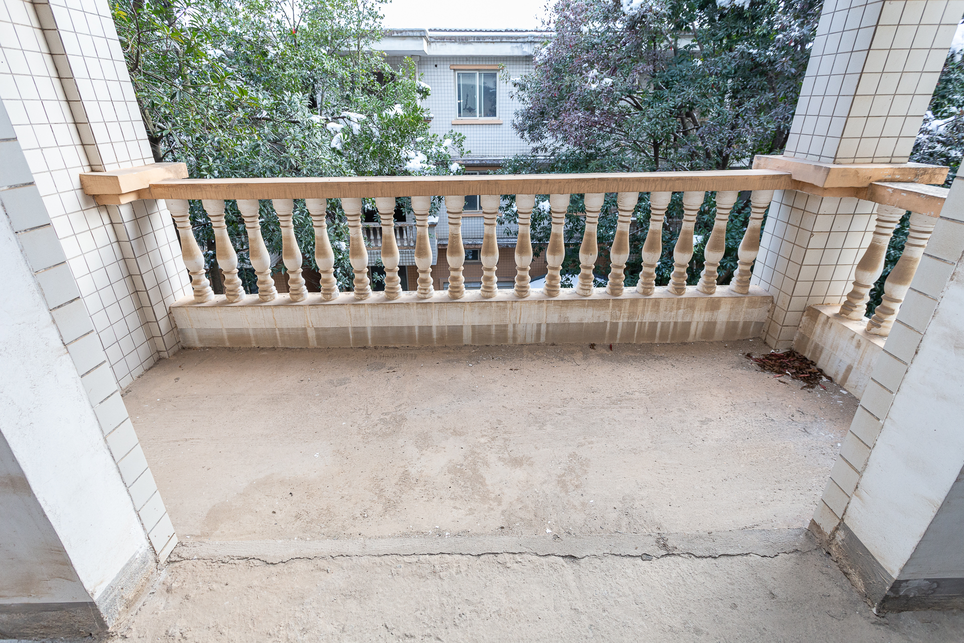 湘路家园  8室2厅5卫    314.8万 湘路家园  8室2厅5卫    314.8万阳台