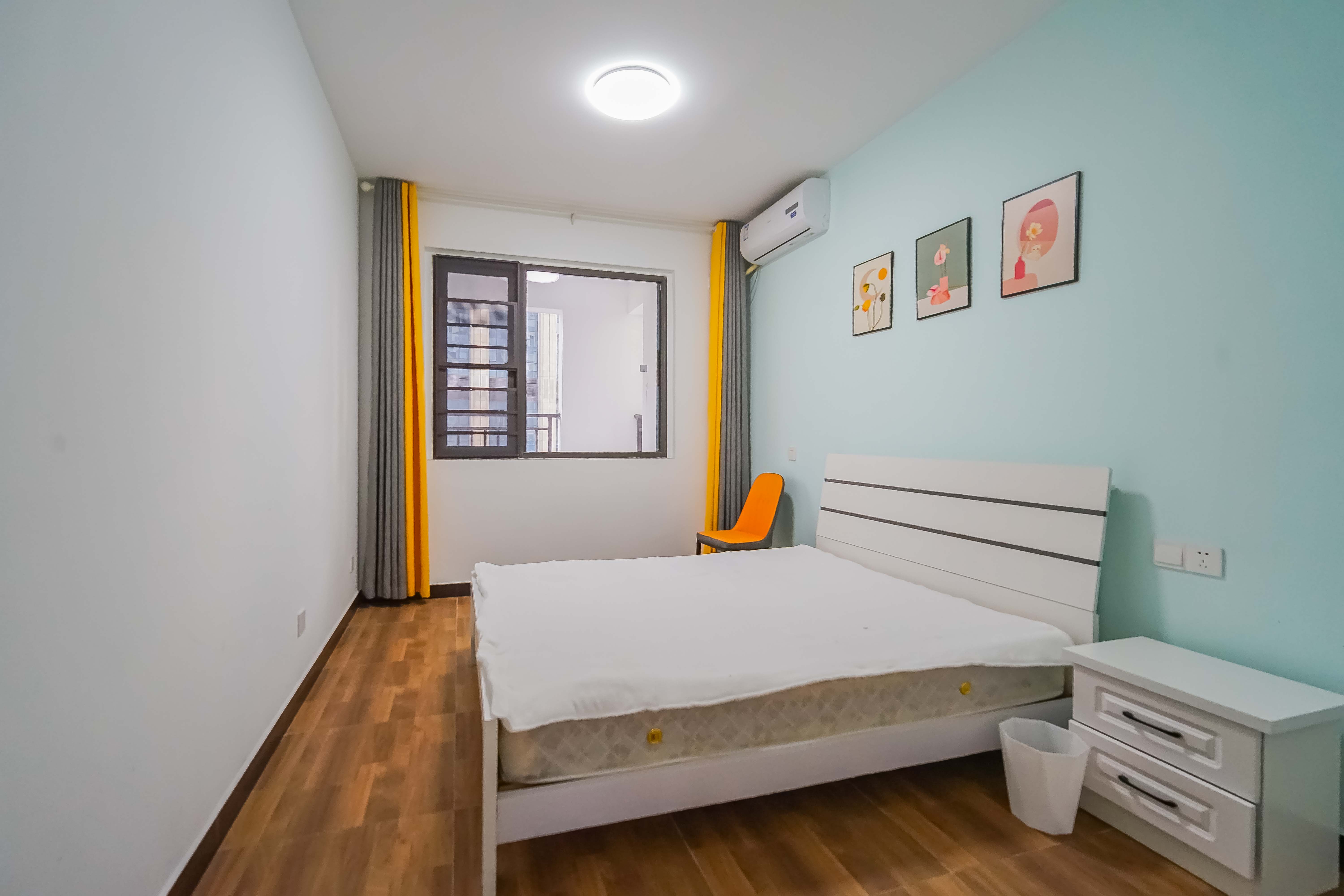 世茂璀璨天城  4室2厅2卫    163.0万 世茂璀璨天城  4室2厅2卫    163.0万卧室