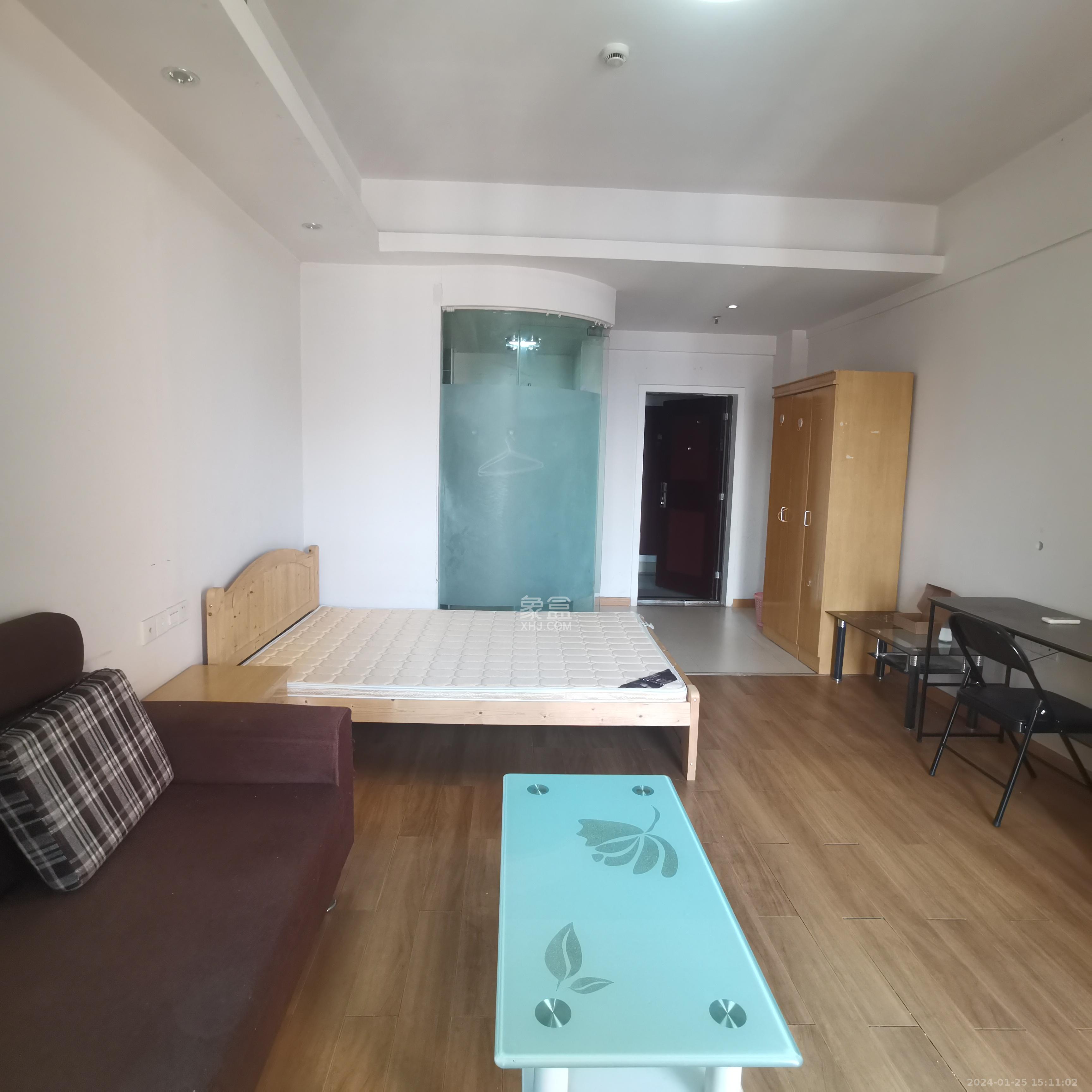 水岸世景  1室1厅1卫   1200.00元/月室内图1