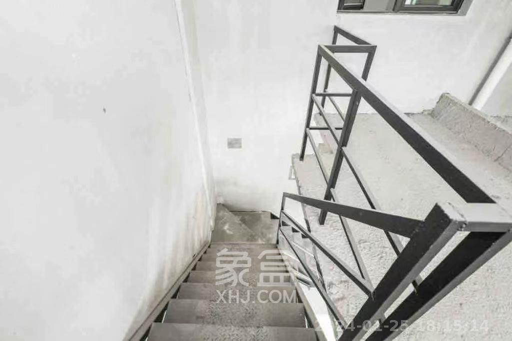 建发央著  3室2厅2卫   2800.00元/月室内图