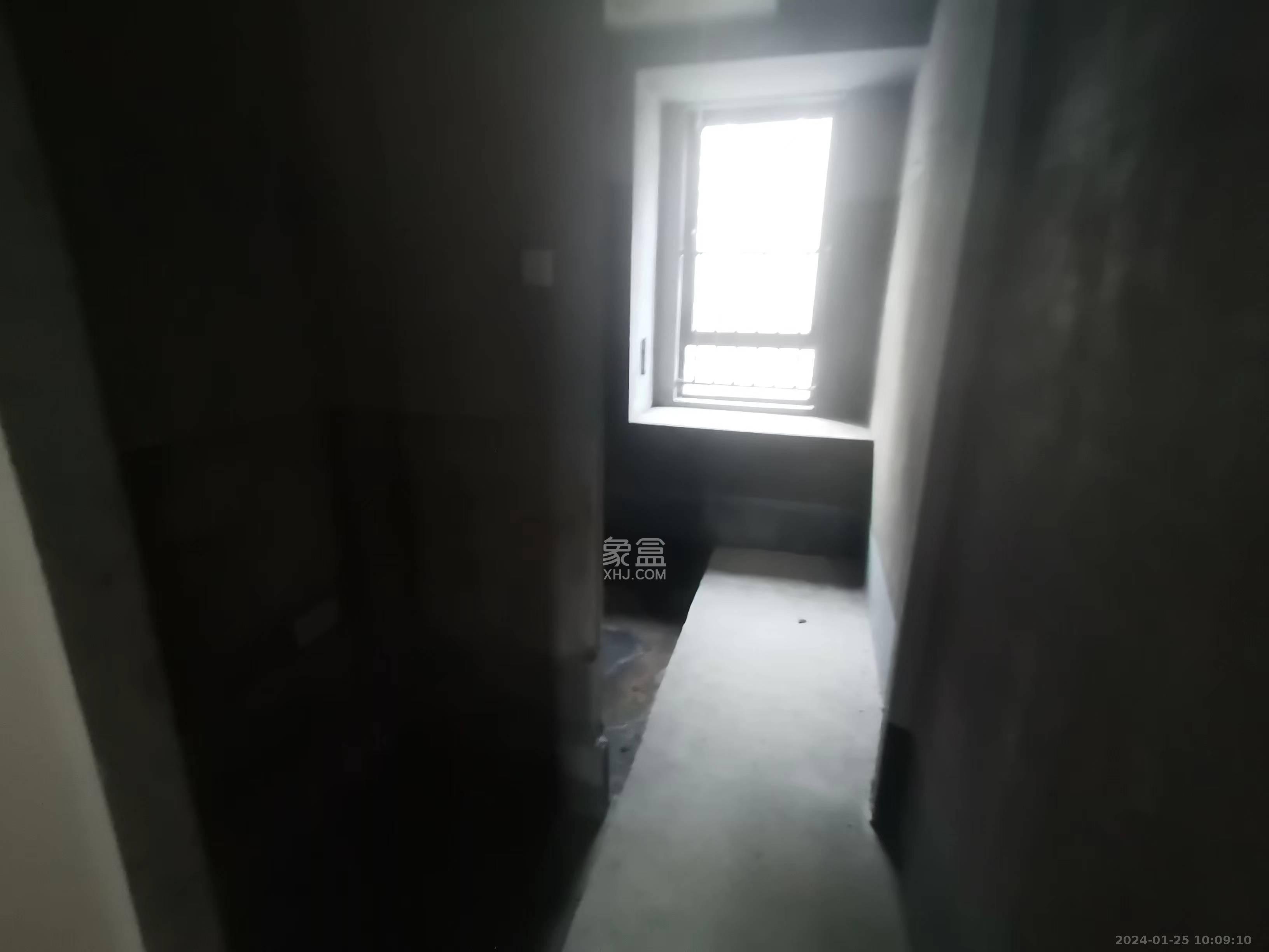 德奥悦东方  4室2厅2卫   2200.00元/月室内图1