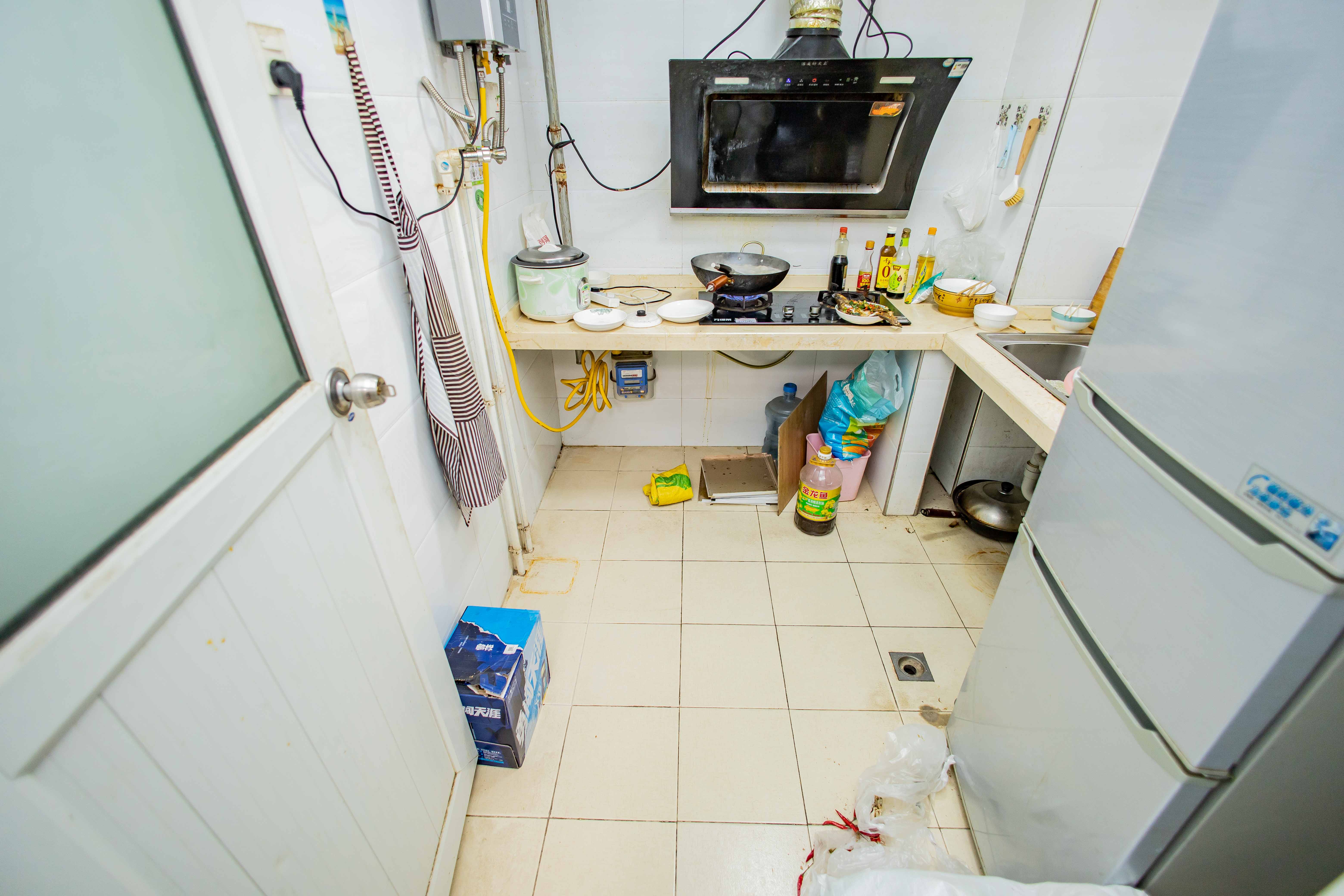 华龙家园(和泰家园) 2室2厅1卫 52.0万 华龙家园(和泰家园) 2室2厅1卫 52.0万厨房