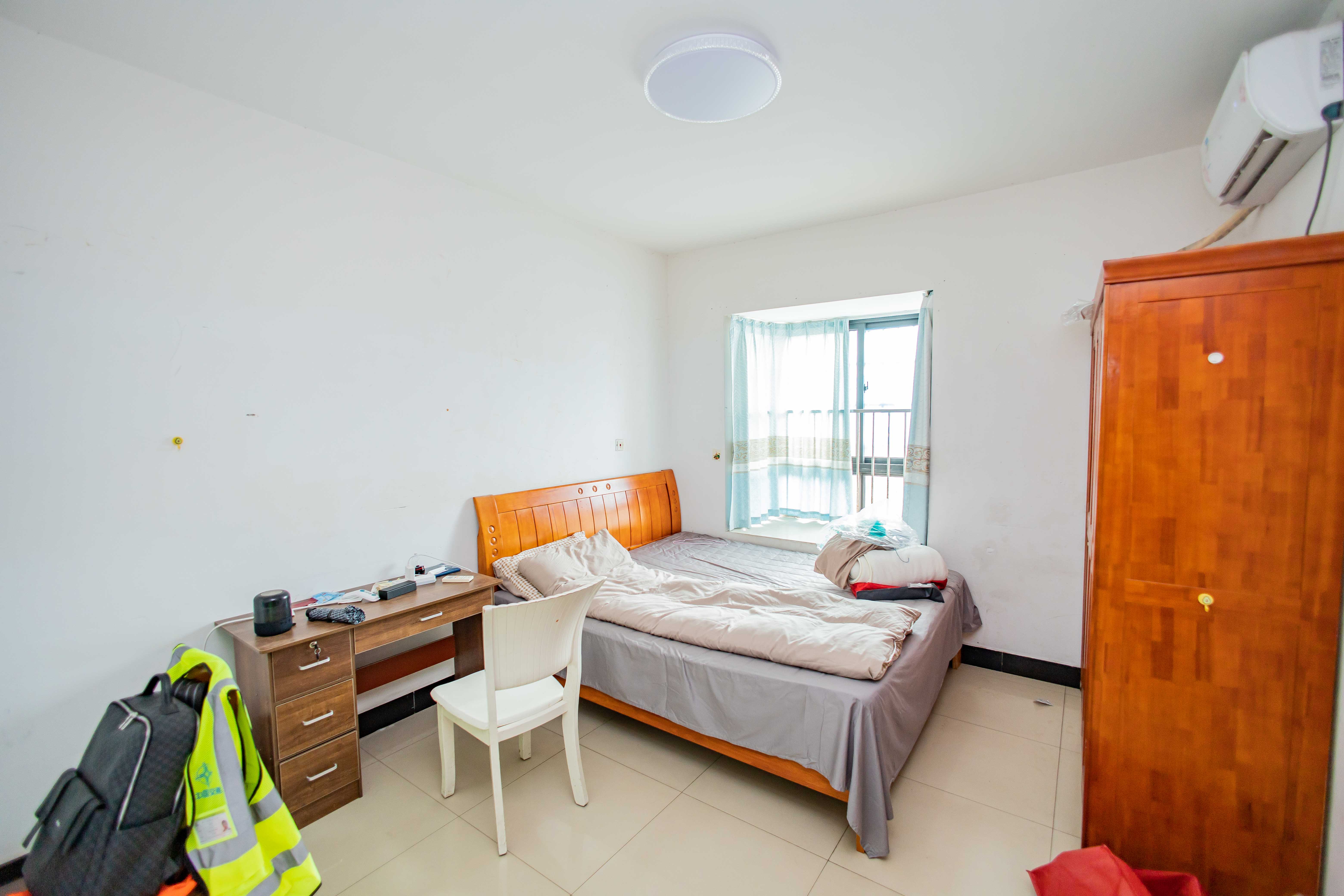 华龙家园(和泰家园) 2室2厅1卫 52.0万 华龙家园(和泰家园) 2室2厅1卫 52.0万卧室