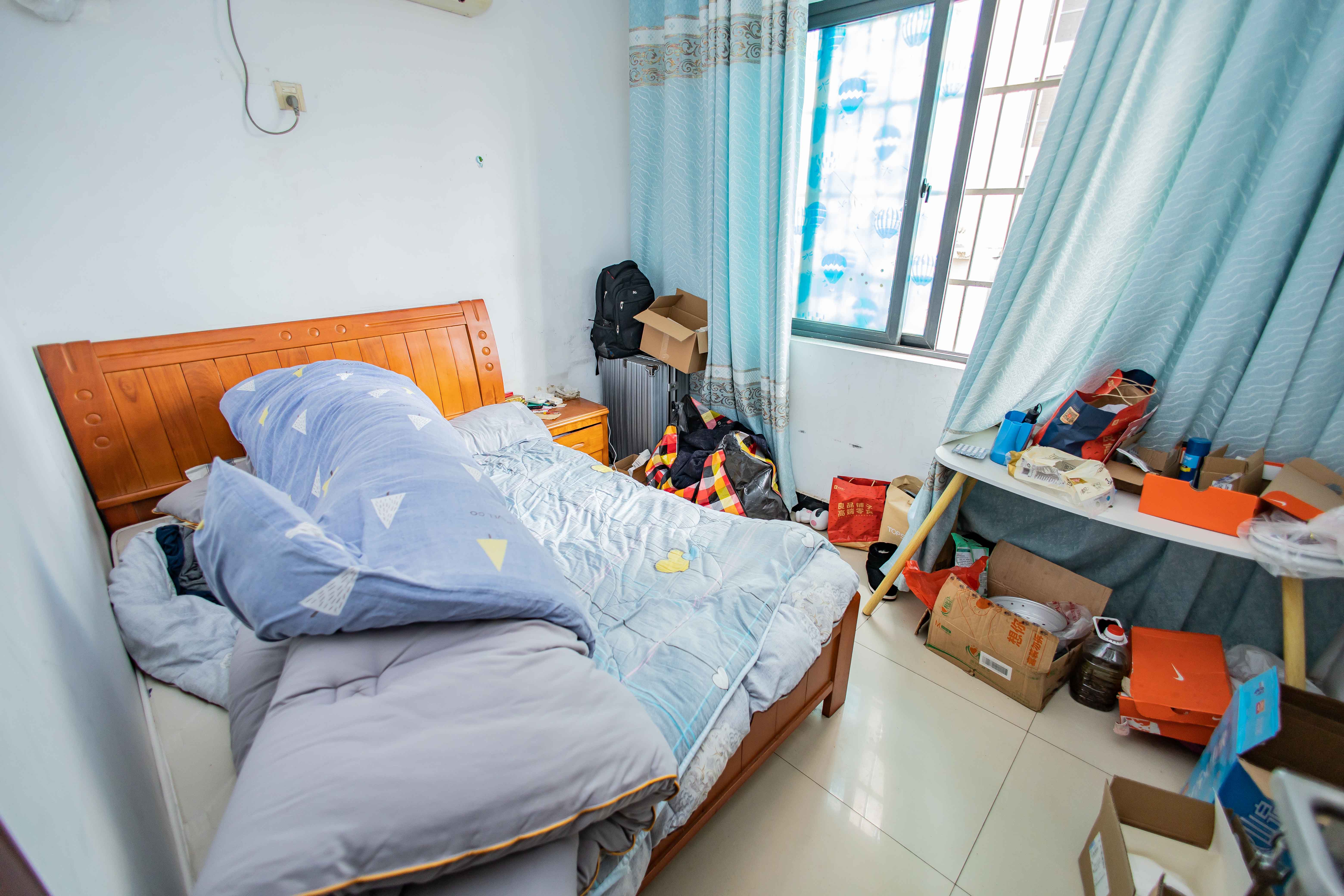 华龙家园(和泰家园) 2室2厅1卫 52.0万 华龙家园(和泰家园) 2室2厅1卫 52.0万卧室