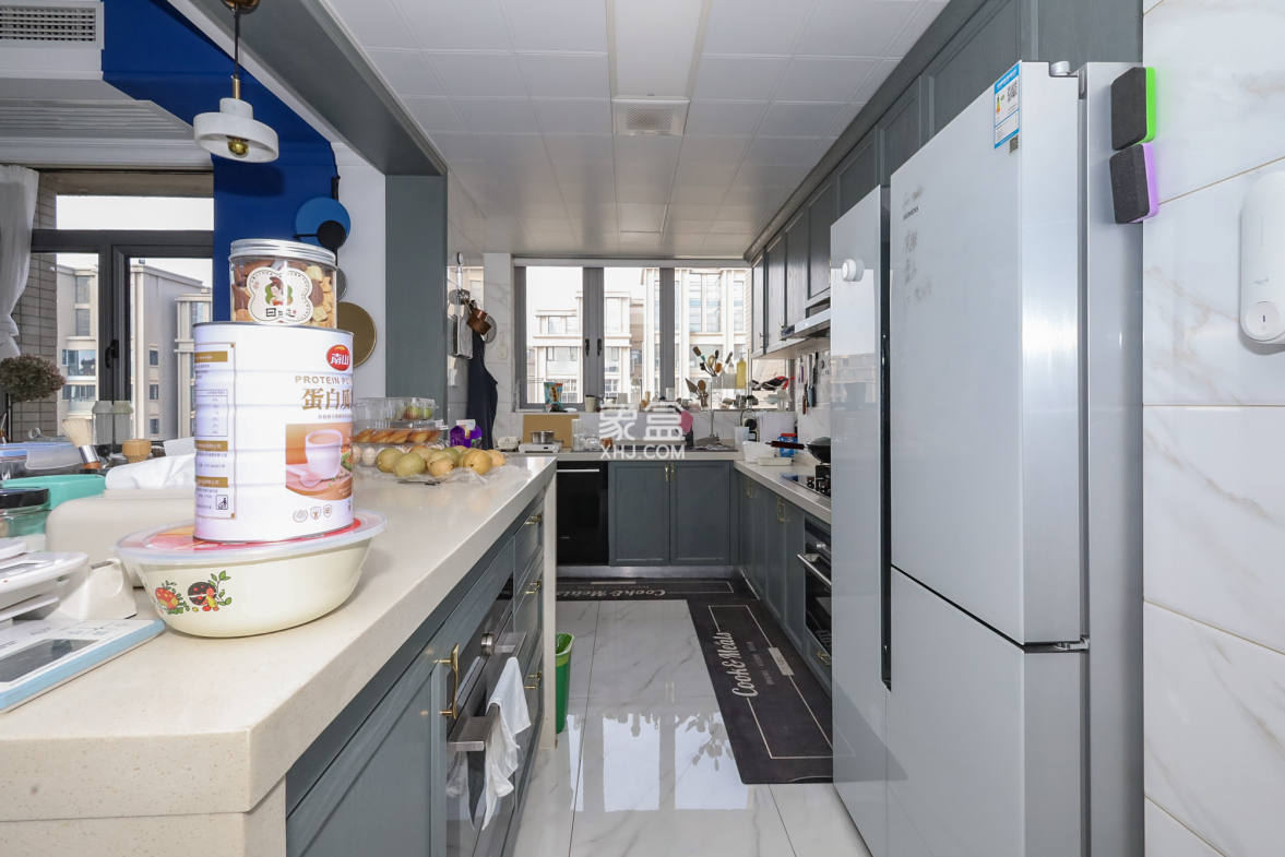 八方小区C区  4室2厅2卫    496.8万 八方小区C区  4室2厅2卫    496.8万厨房