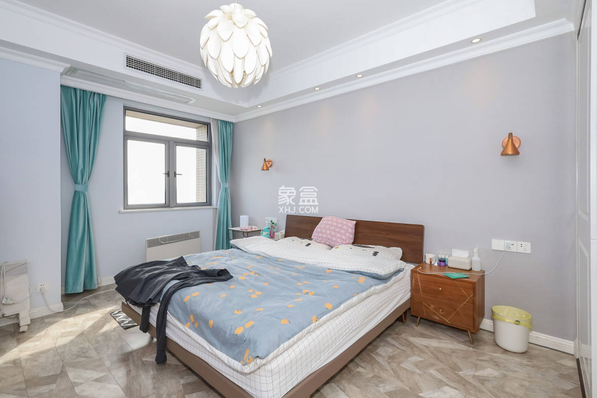 八方小区C区  4室2厅2卫    496.8万 八方小区C区  4室2厅2卫    496.8万卧室