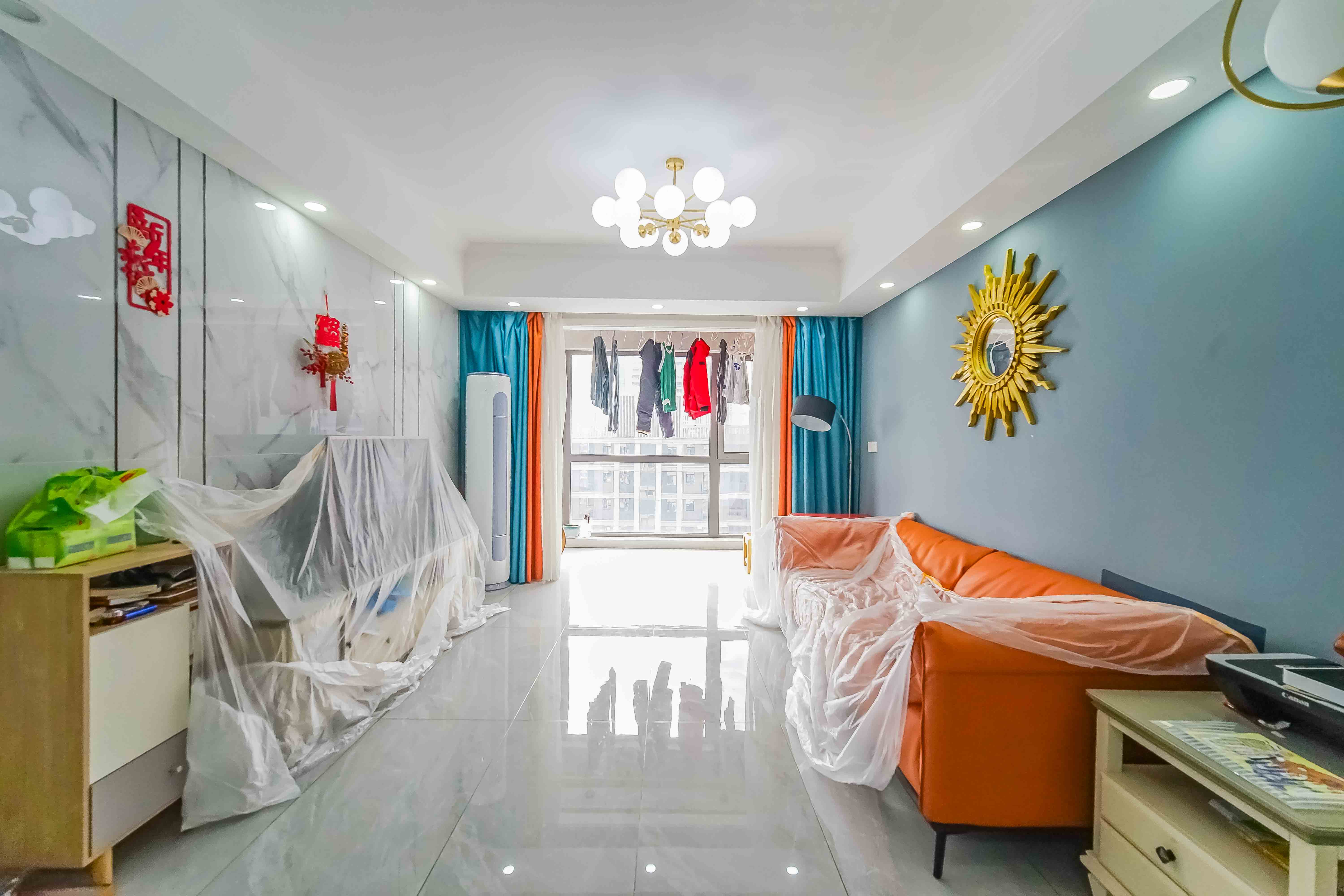 长房东旭国际 3室2厅2卫 140.0万 长房东旭国际 3室2厅2卫 140.0万客厅