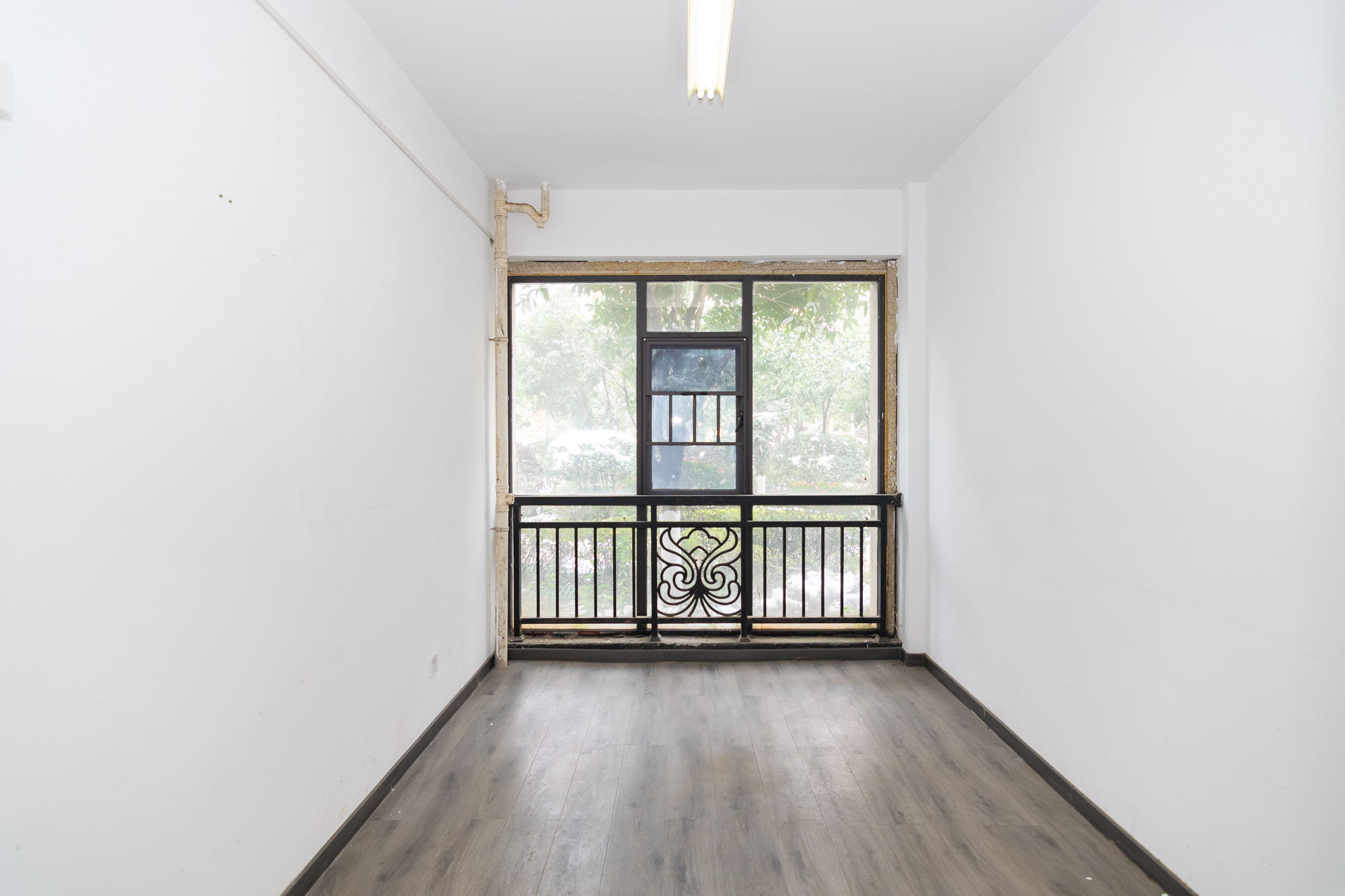 润和紫郡一期 5室2厅1卫 194.96万 润和紫郡一期 5室2厅1卫 194.96万卧室