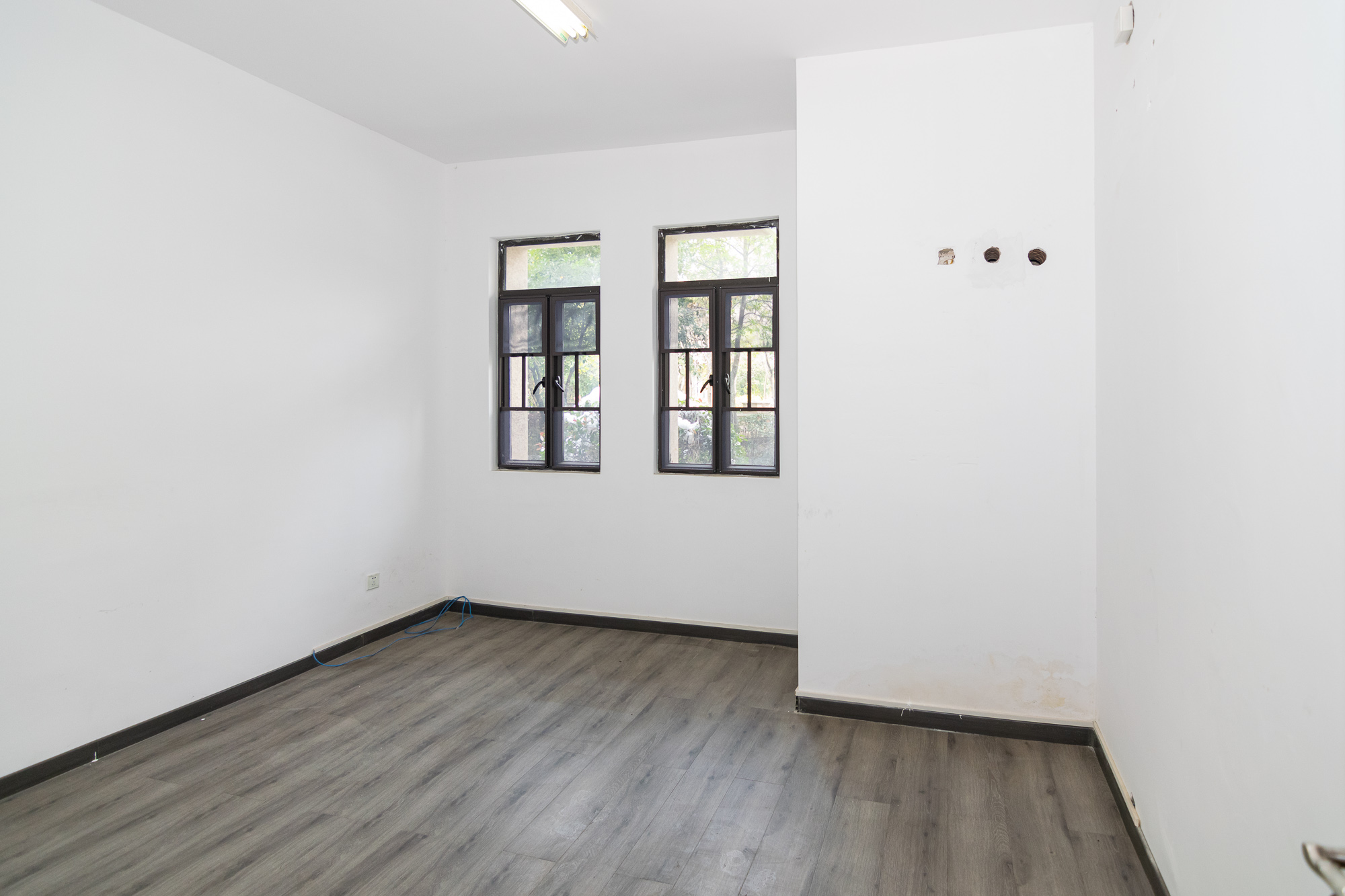 润和紫郡一期 5室2厅1卫 194.96万 润和紫郡一期 5室2厅1卫 194.96万卧室