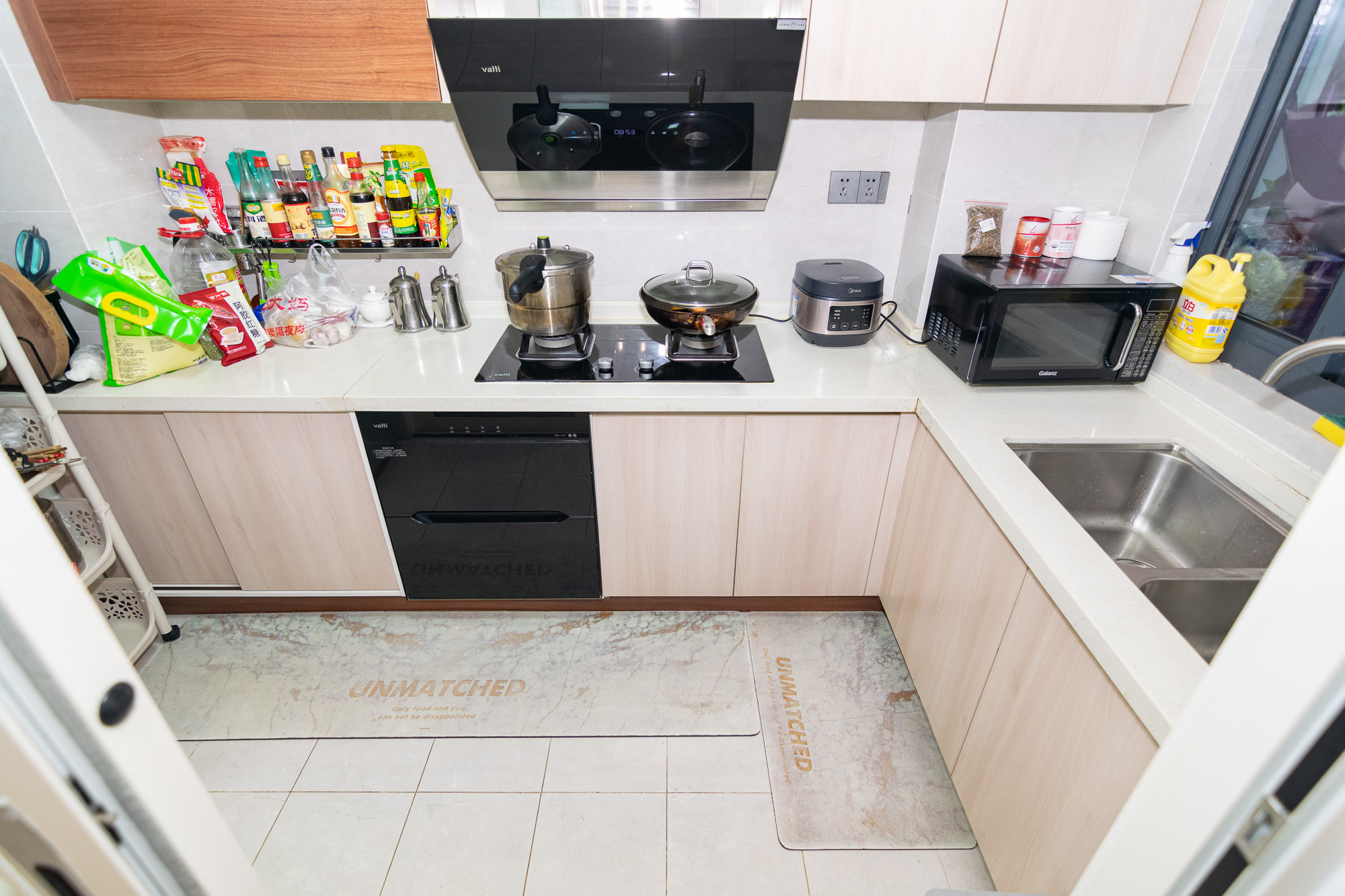 澳海澜庭 4室2厅2卫 126.0万 澳海澜庭 4室2厅2卫 126.0万厨房