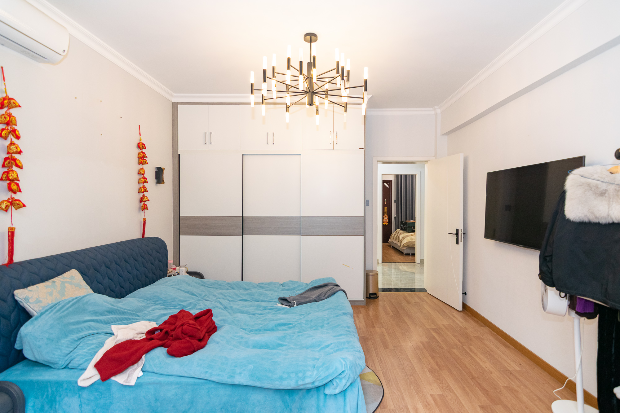 澳海澜庭 4室2厅2卫 126.0万 澳海澜庭 4室2厅2卫 126.0万卧室