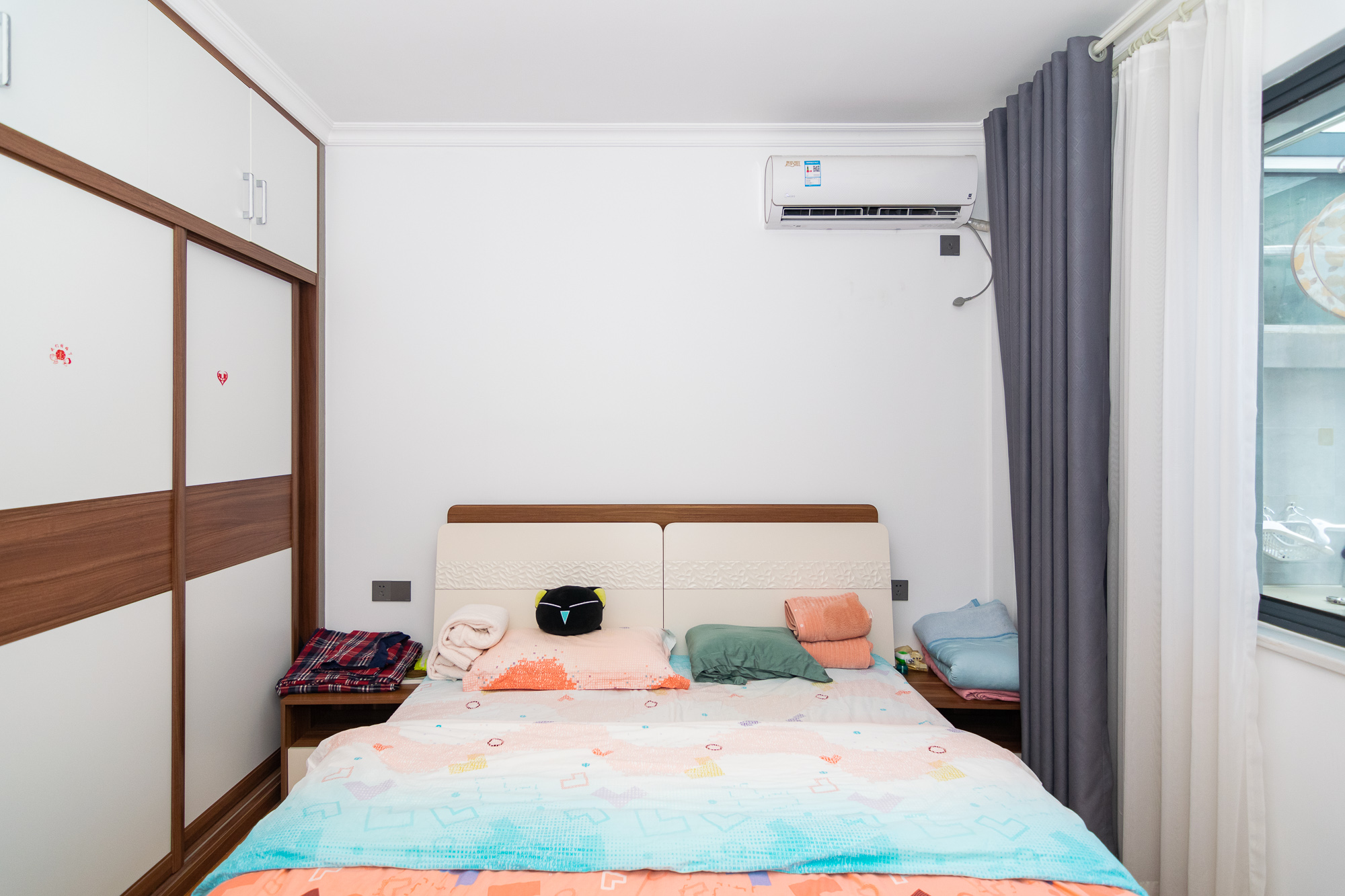 澳海澜庭 4室2厅2卫 126.0万 澳海澜庭 4室2厅2卫 126.0万卧室