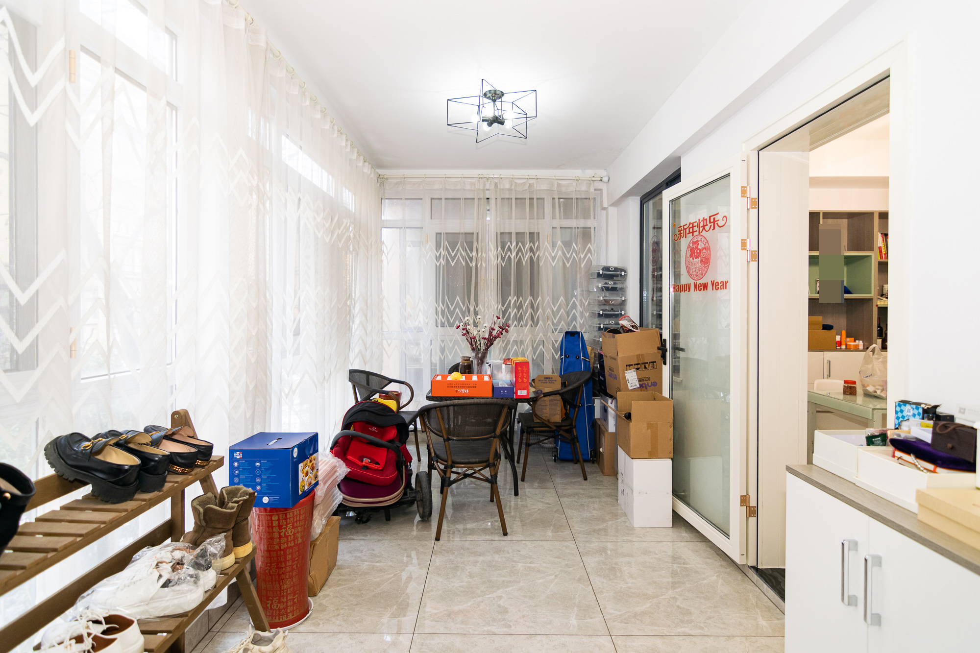 澳海澜庭 4室2厅2卫 126.0万 澳海澜庭 4室2厅2卫 126.0万阳台