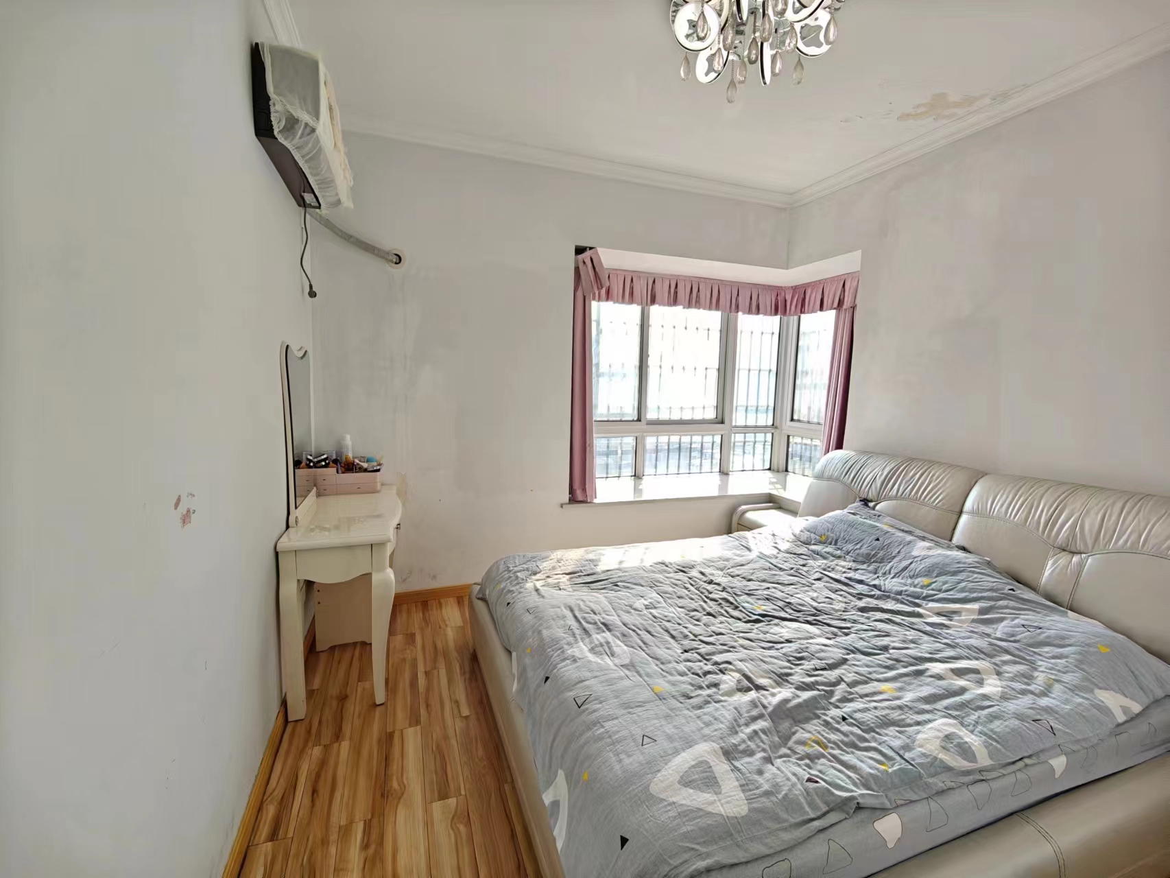 蓝筹公寓二期2-3栋 3室2厅2卫 48.8万 蓝筹公寓二期2-3栋 3室2厅2卫 48.8万室内图