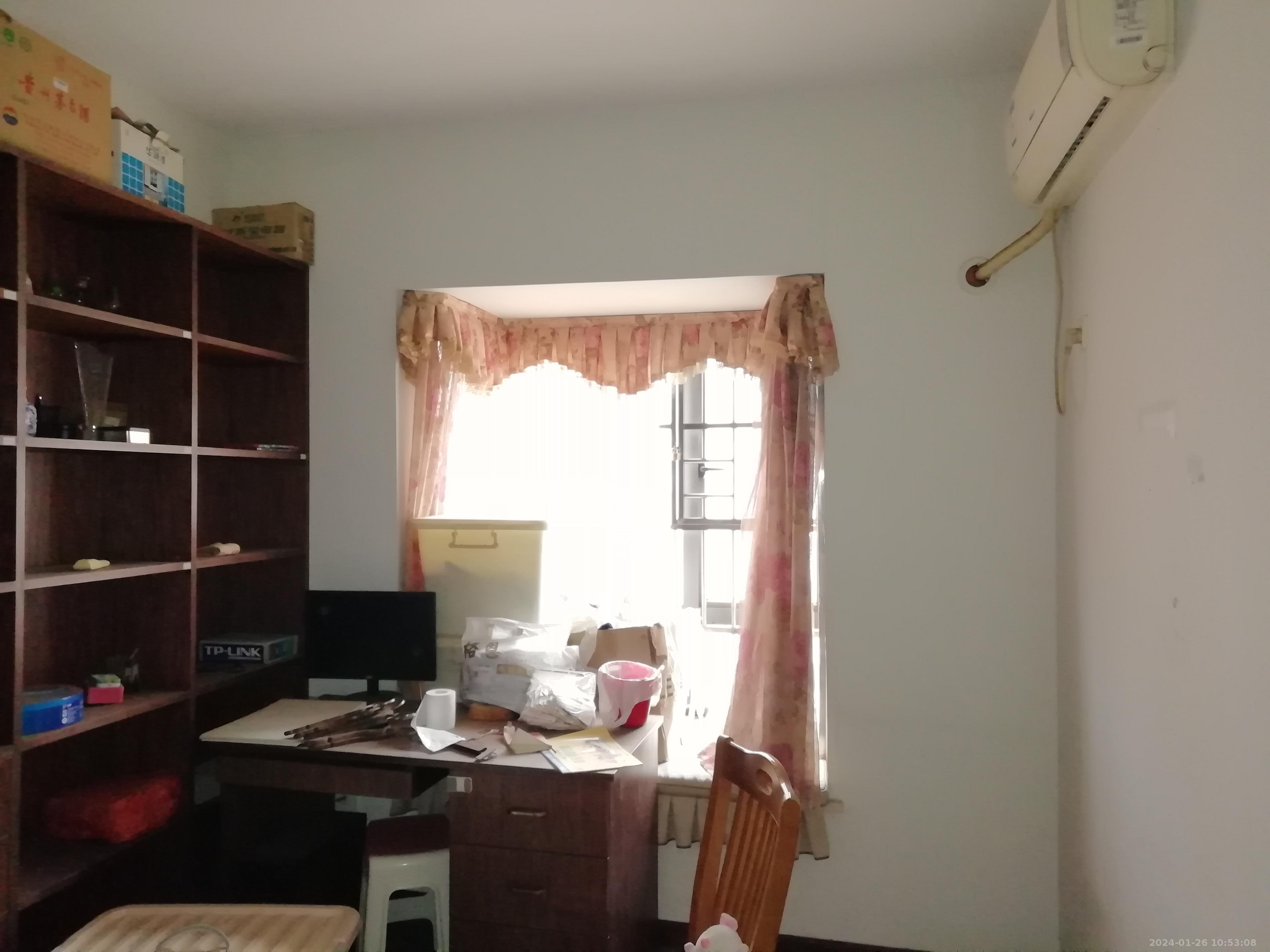 上海城小区  4室2厅2卫   2800.00元/月室内图