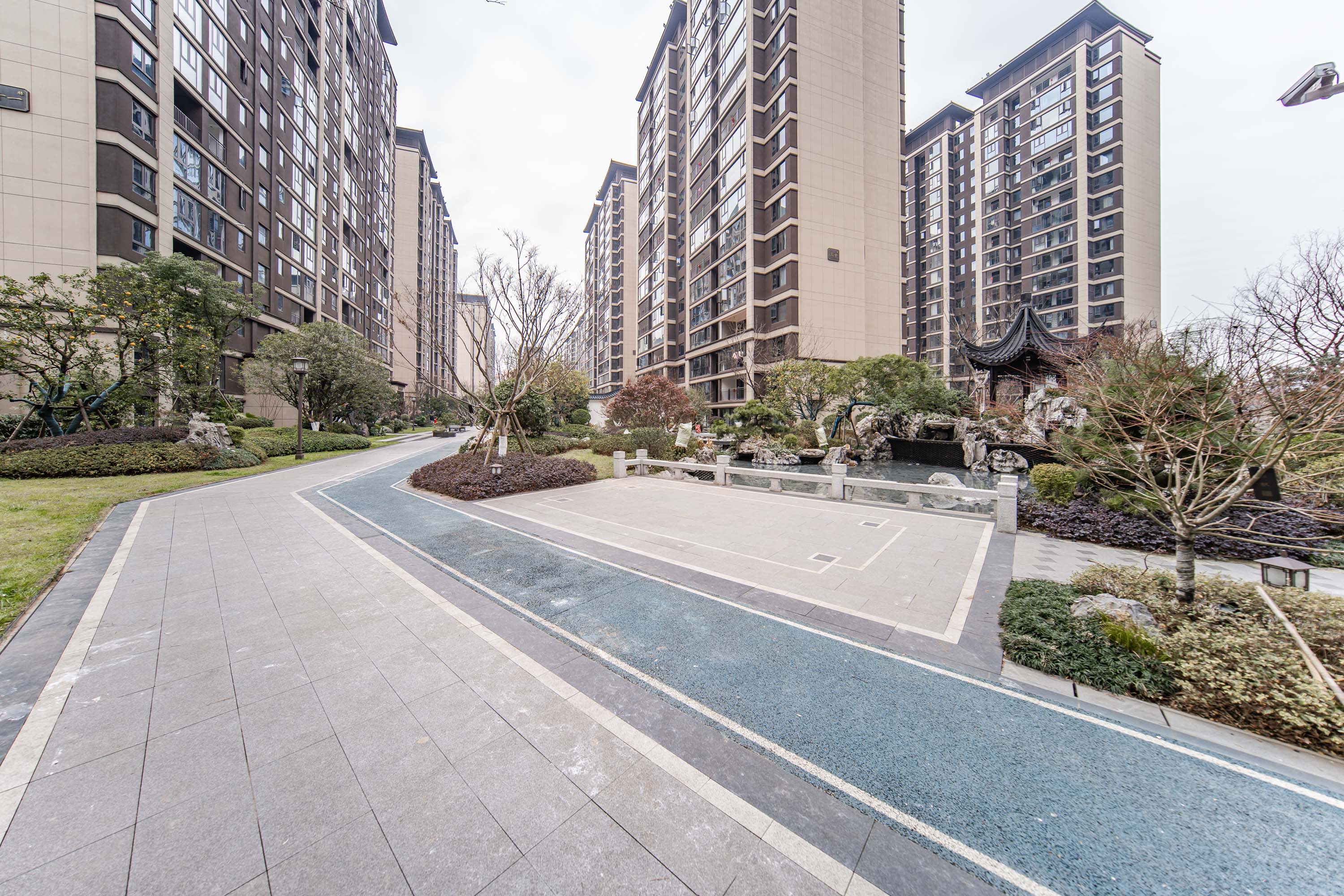 建发电建江山悦  4室2厅2卫   200.00万其他