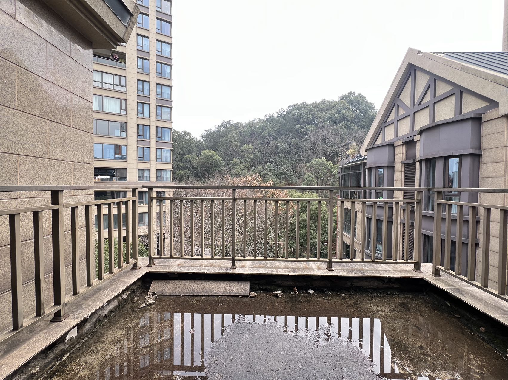 万科紫台  4室2厅3卫   495.00万其他