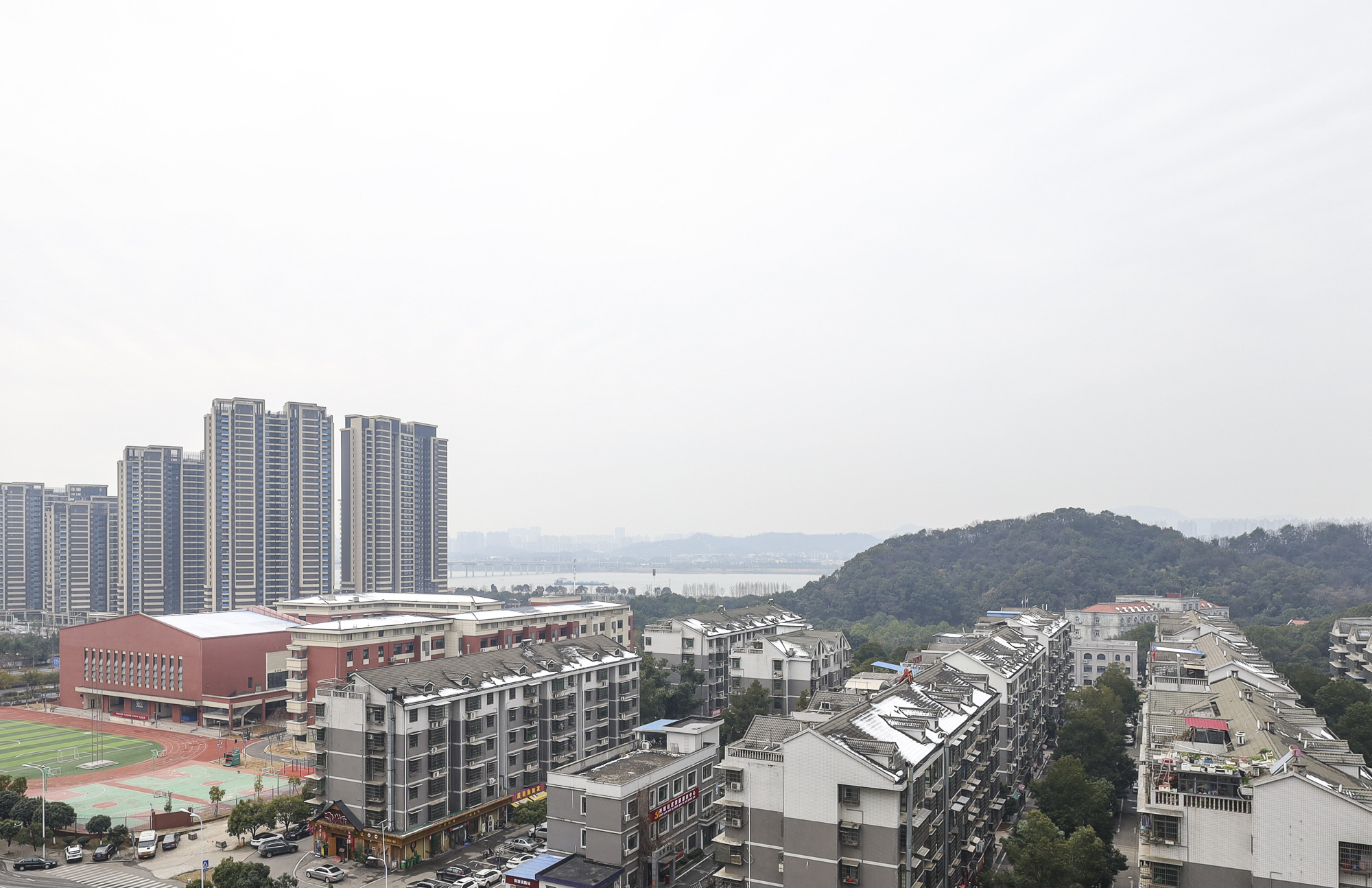 山语城一期  3室2厅2卫   75.00万其他