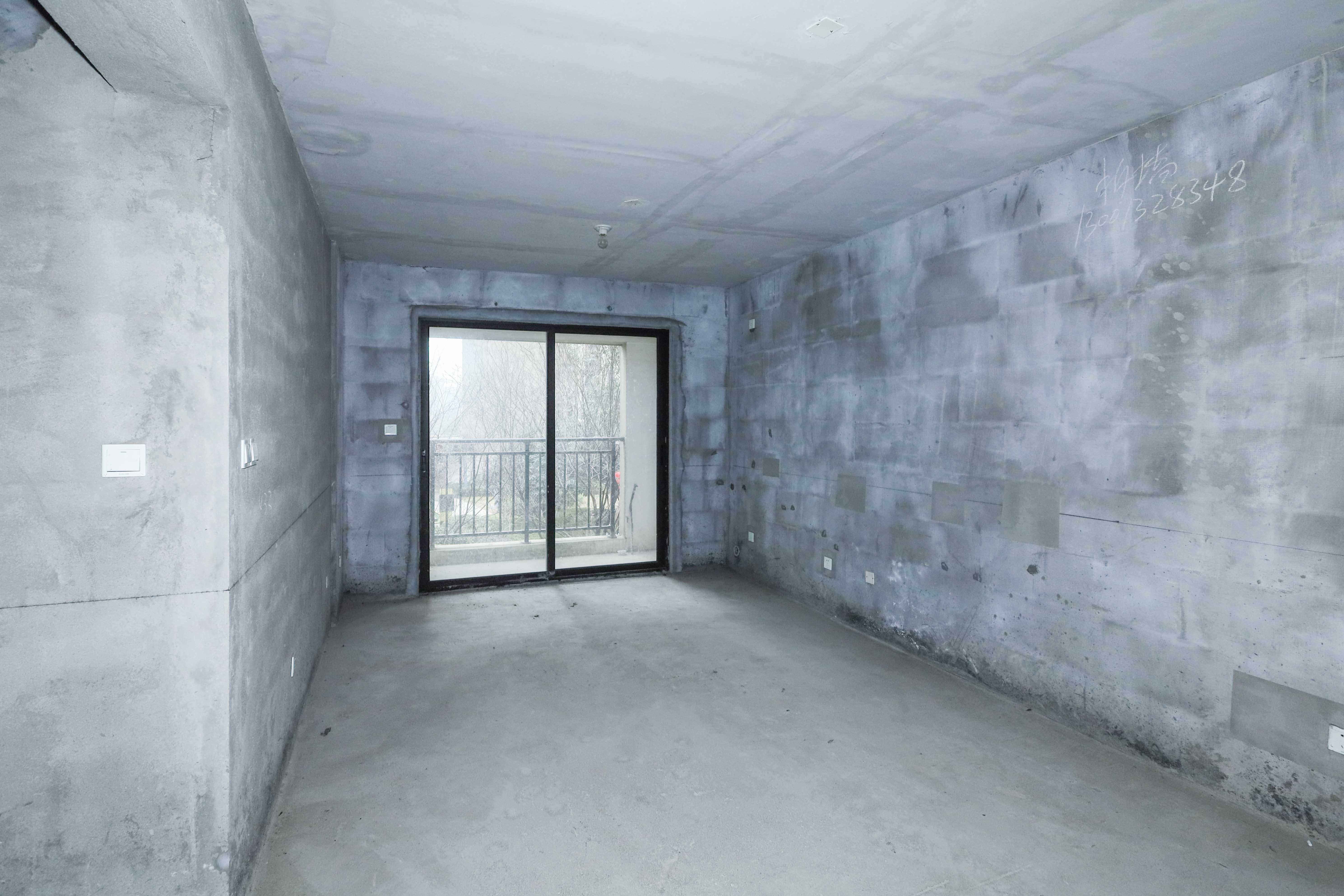 中国铁建梅溪青秀二期  3室2厅2卫   166.00万客厅