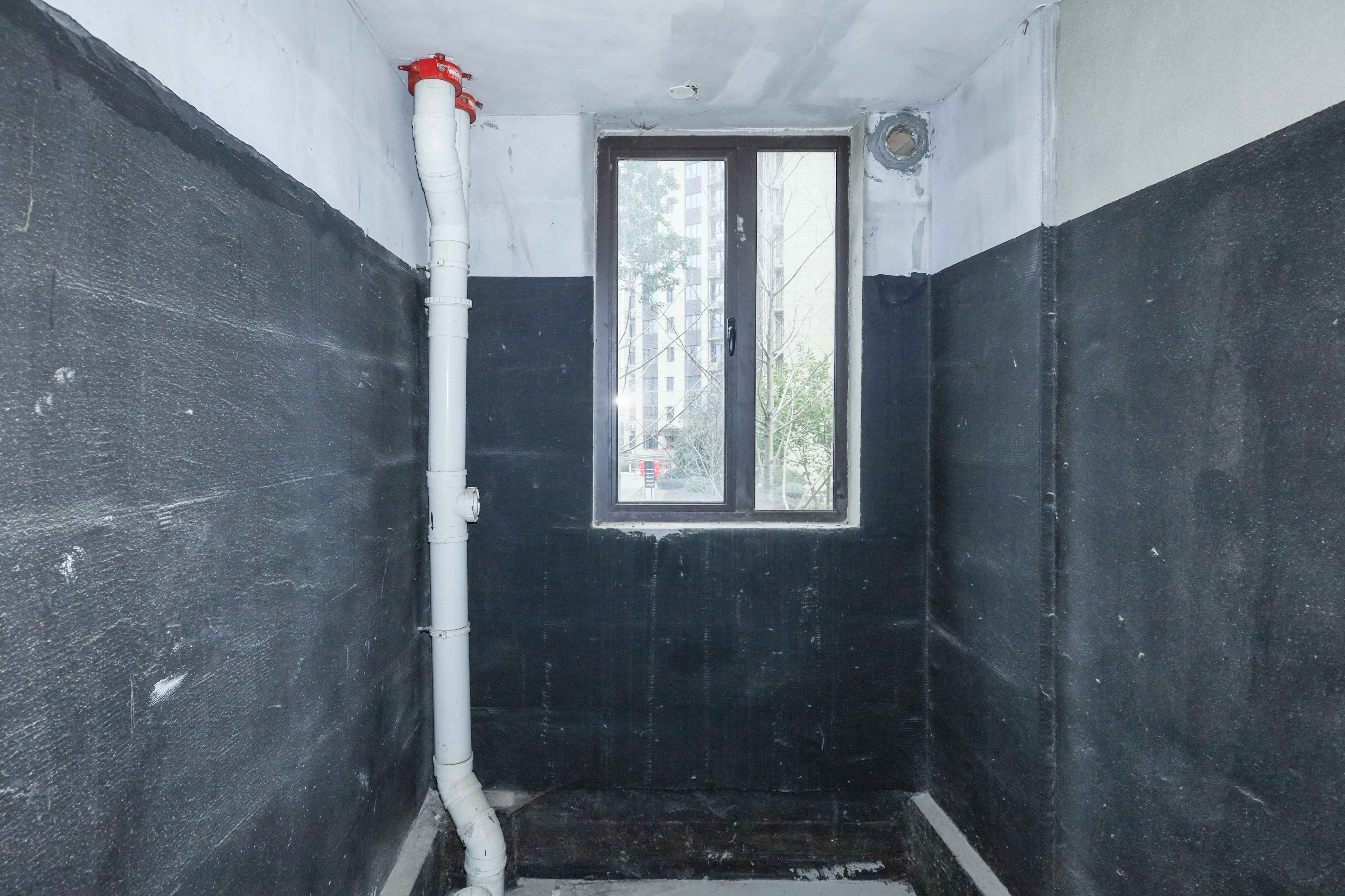 中国铁建梅溪青秀二期  3室2厅2卫   166.00万卫生间