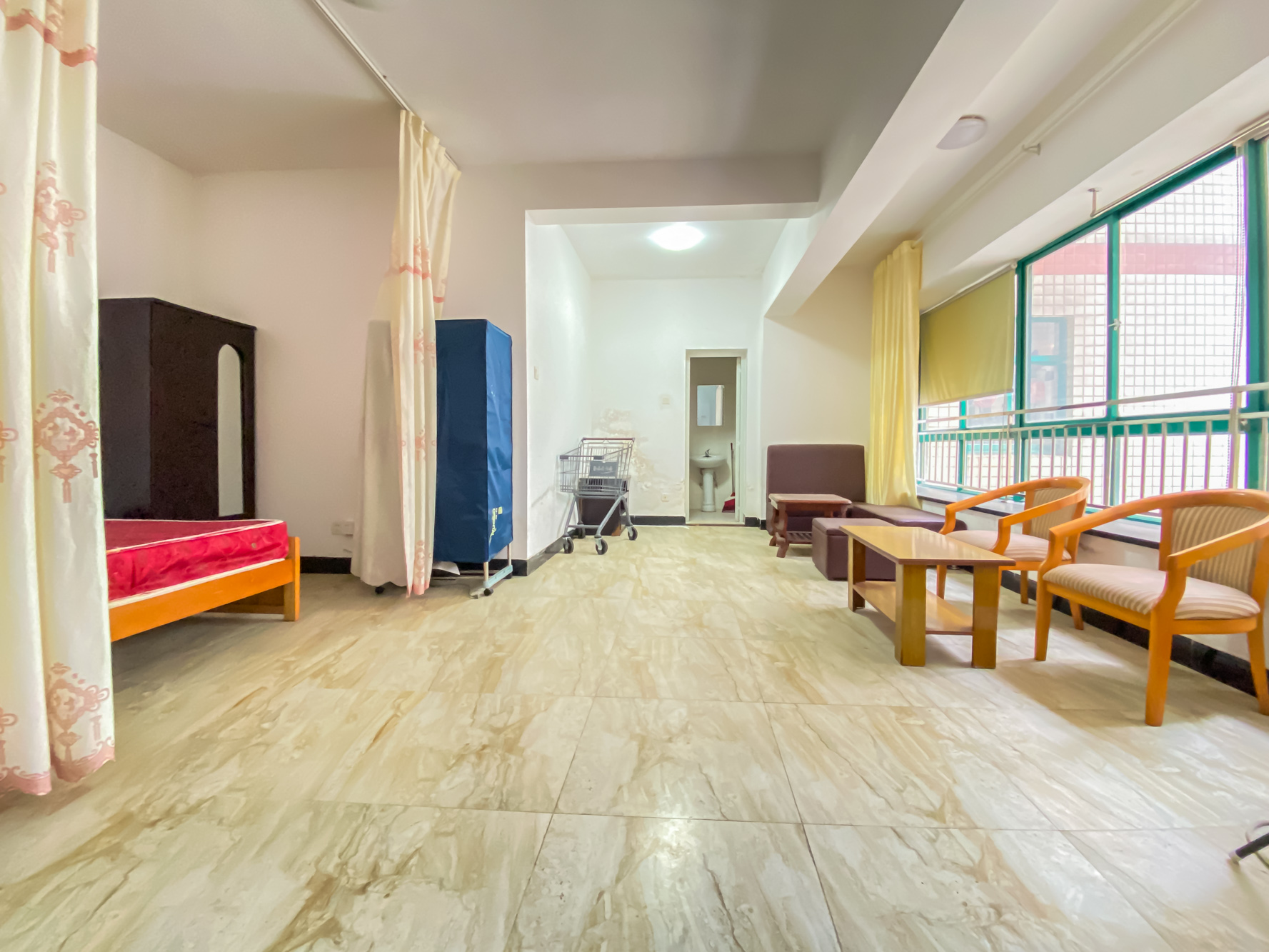 明城公寓 1室1厅1卫 27.5万 明城公寓 1室1厅1卫 27.5万客厅