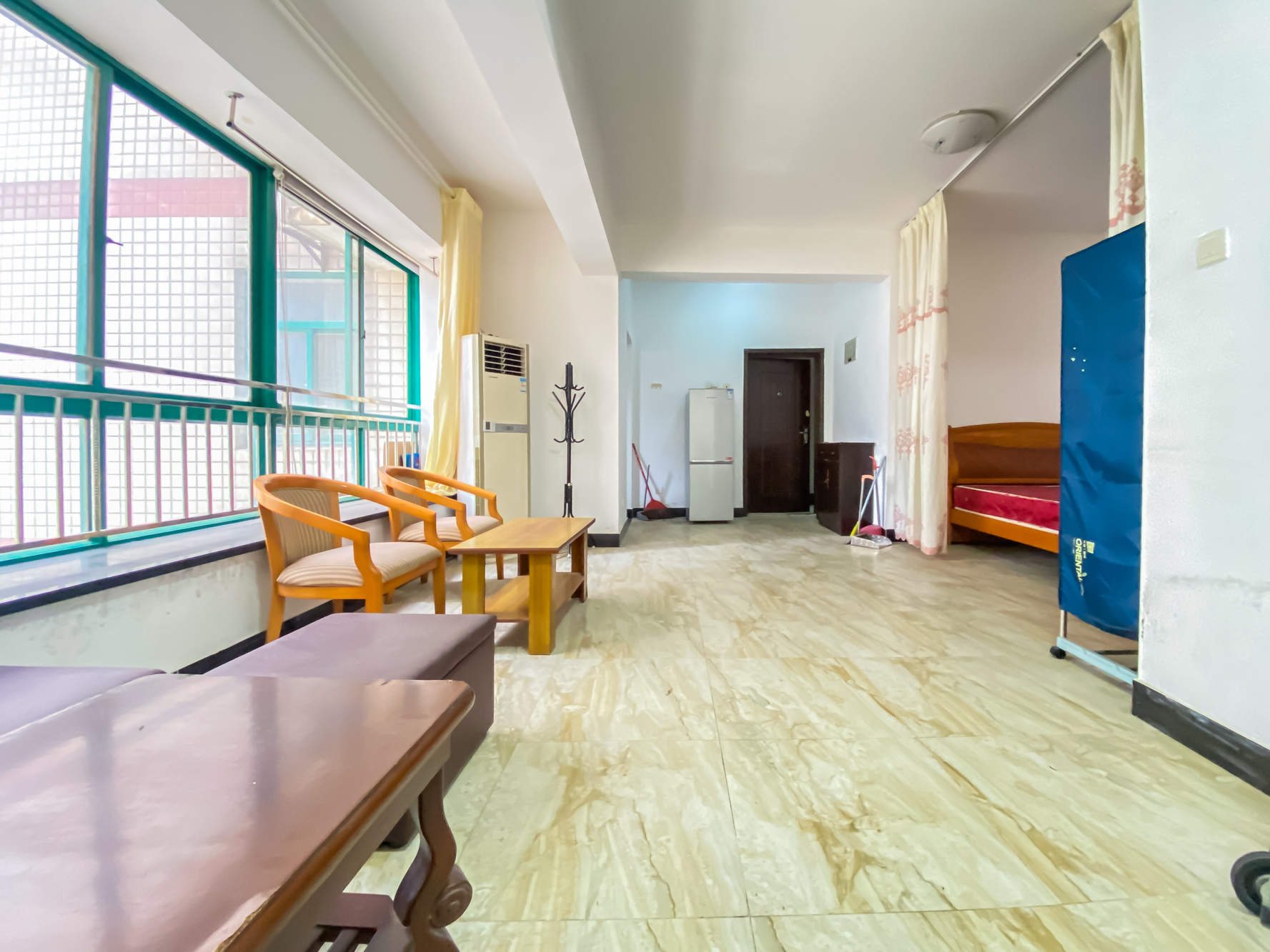 明城公寓 1室1厅1卫 27.5万 明城公寓 1室1厅1卫 27.5万客厅