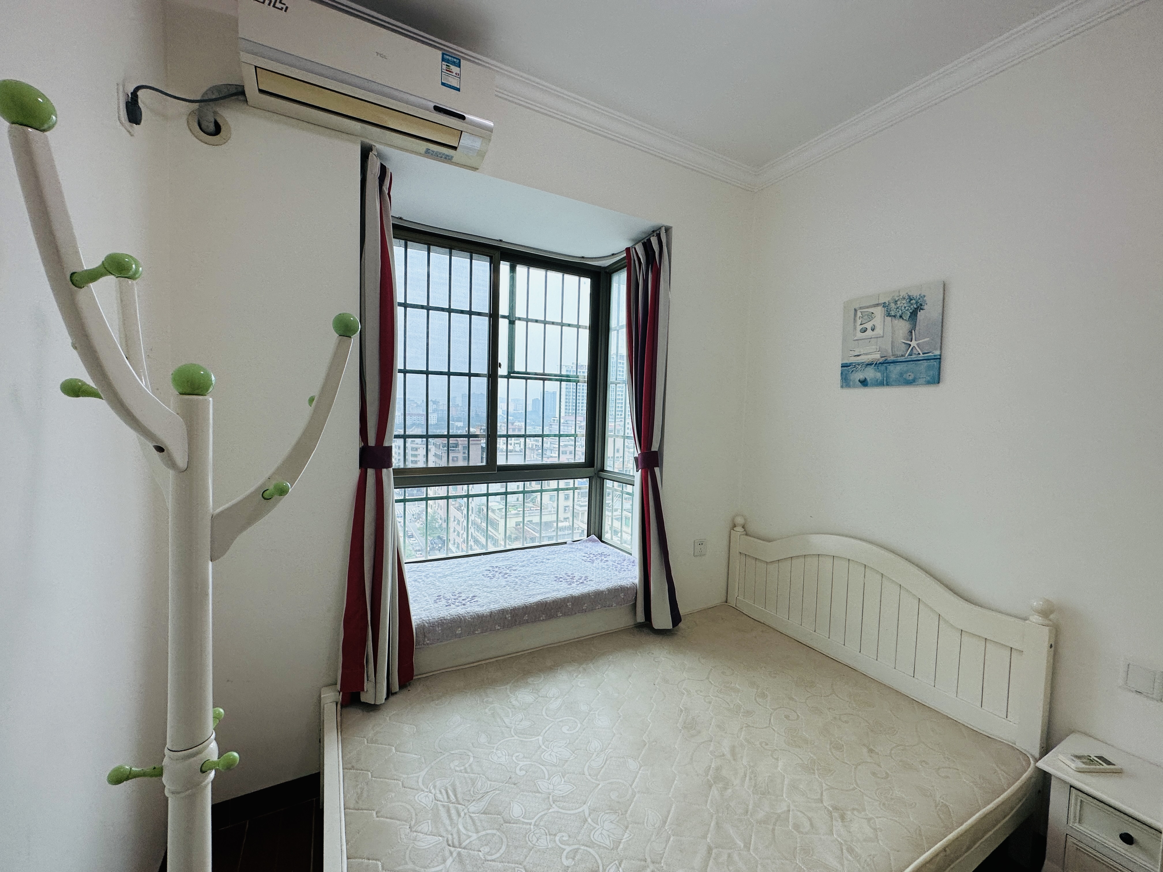 南海花园 2室2厅1卫 98.0万 南海花园 2室2厅1卫 98.0万卧室