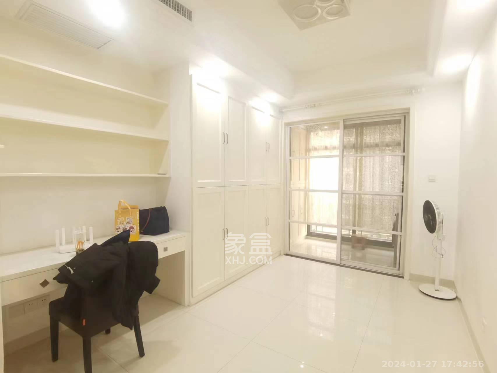 东方名苑臻锦园 2室2厅1卫 2100.0元/月 东方名苑臻锦园 2室2厅1卫 2100.0元/月室内图