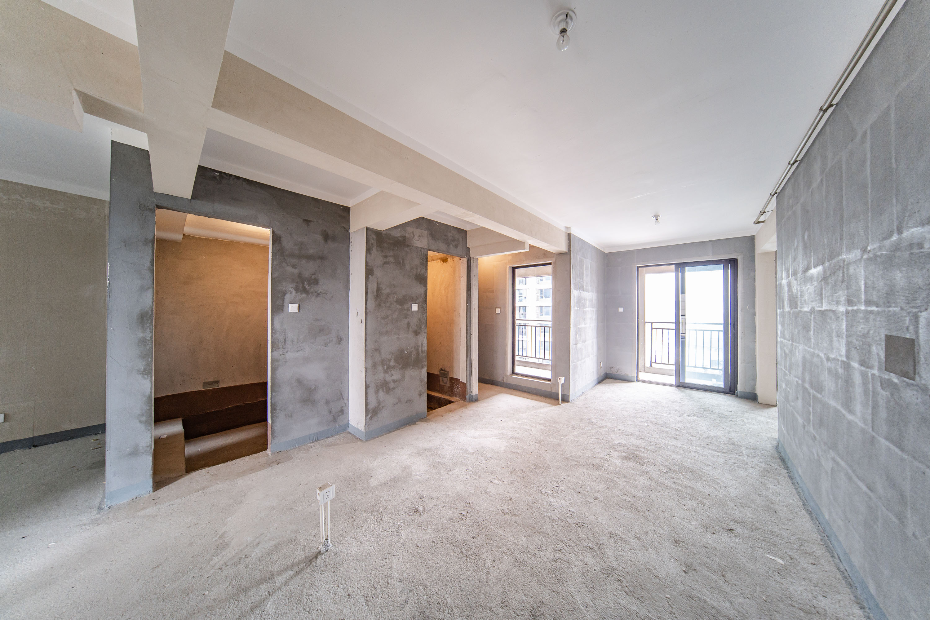 建发电建江山悦  3室2厅2卫   130.00万其他