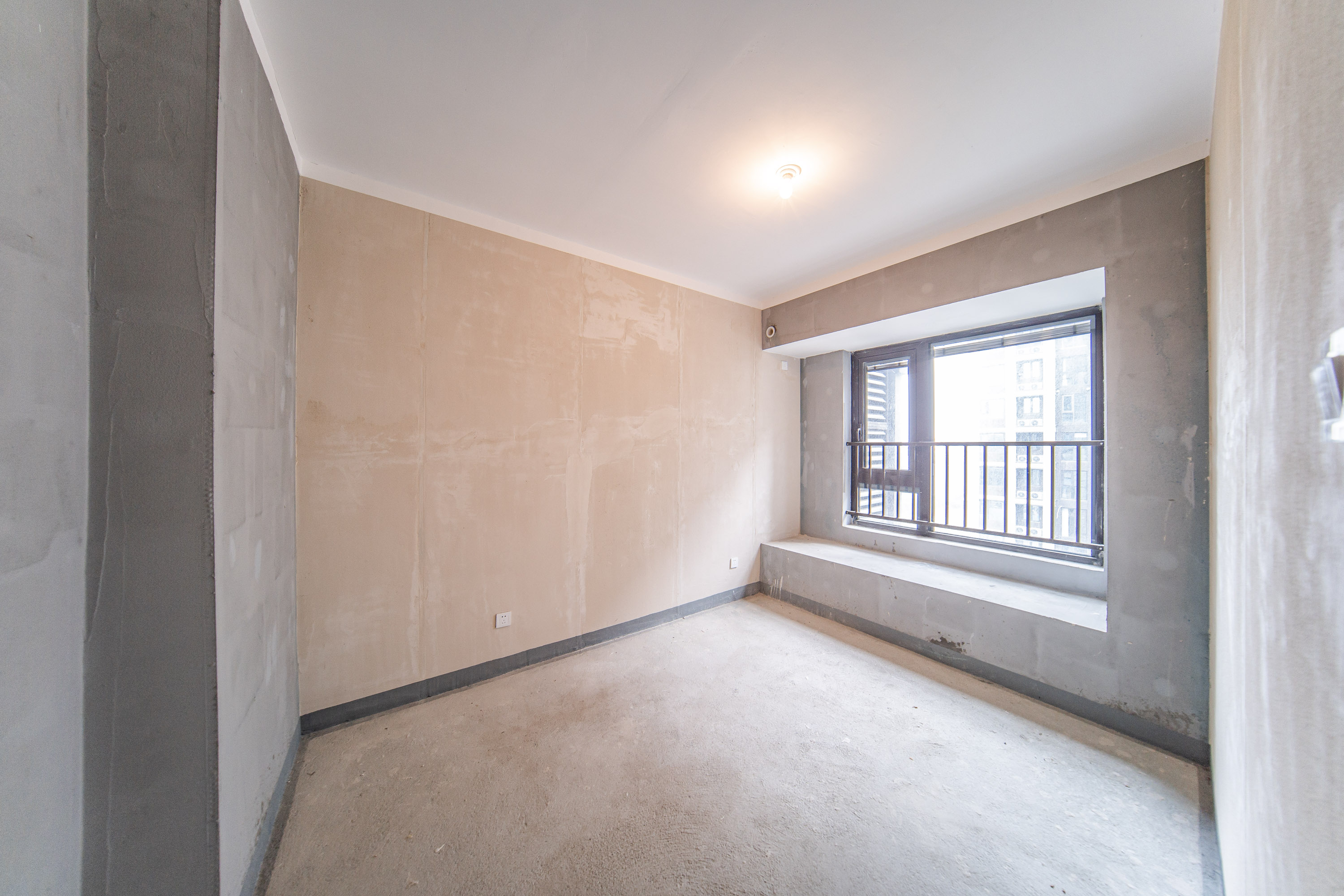 建发电建江山悦  3室2厅2卫   130.00万卧室