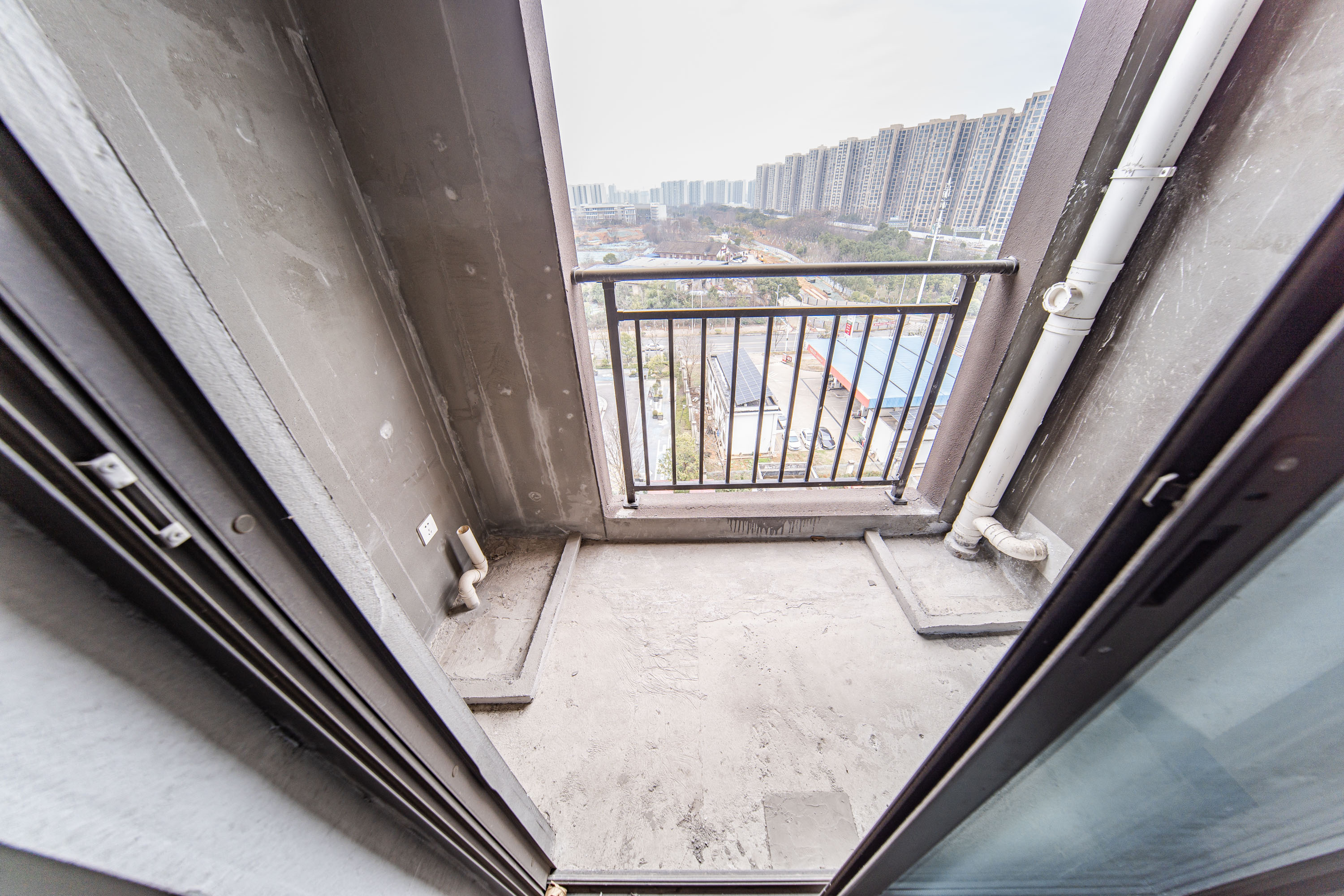 建发电建江山悦  3室2厅2卫   130.00万阳台