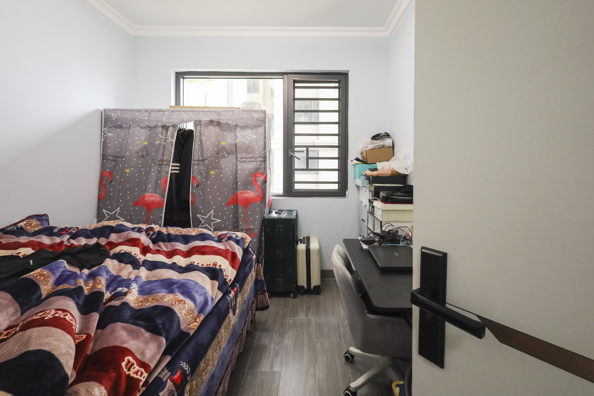 南璟滨江书苑  4室2厅2卫    59.6万 南璟滨江书苑  4室2厅2卫    59.6万卧室