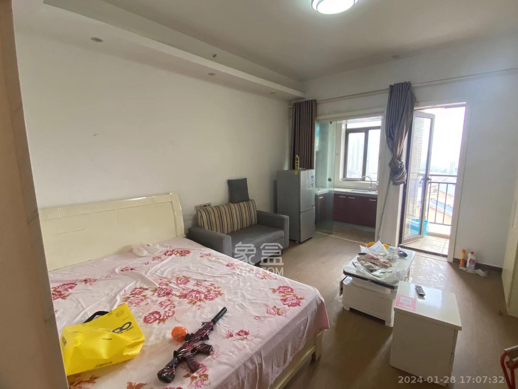 水岸世景  1室1厅1卫   1200.00元/月室内图1