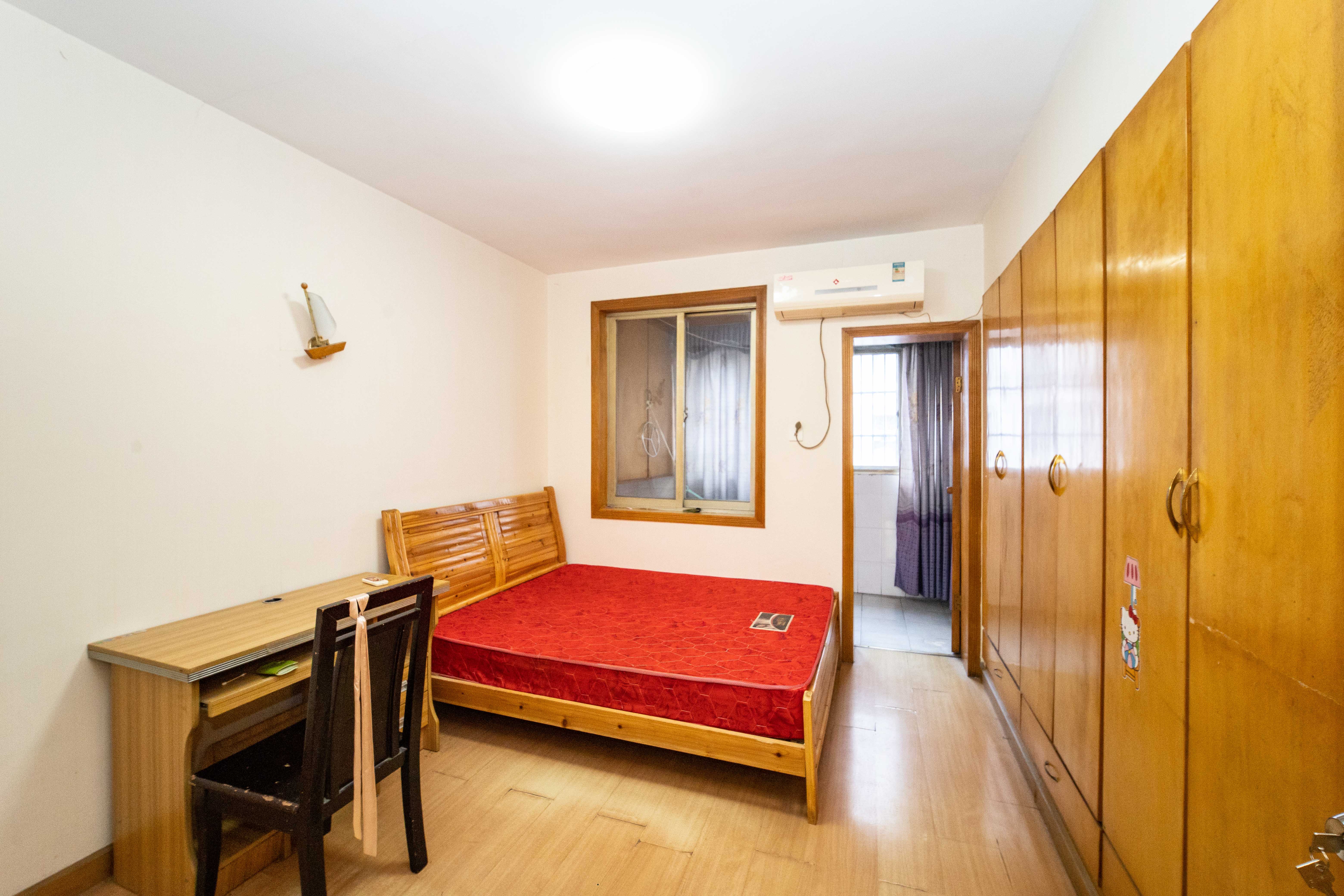 骆家坝小区  2室2厅1卫    42.0万 骆家坝小区  2室2厅1卫    42.0万卧室