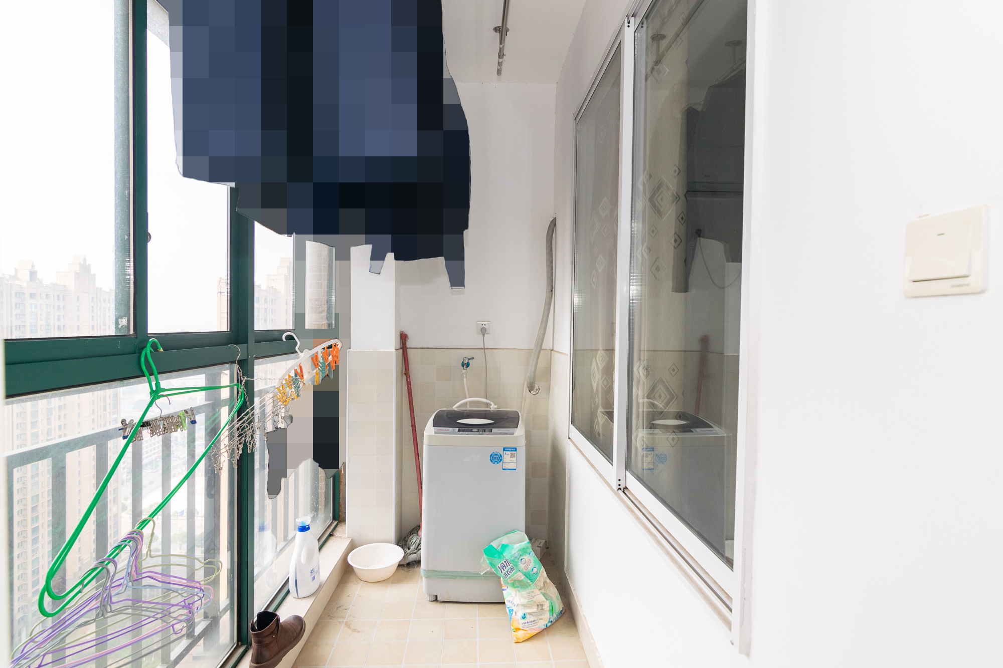 才子城  3室2厅2卫   80.00万阳台