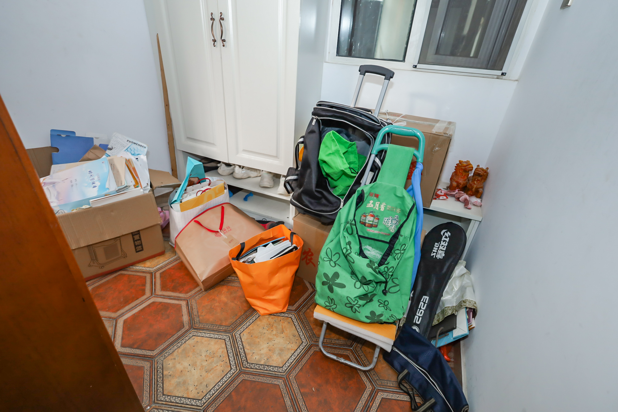 八方小区A区  4室2厅2卫    439.0万 八方小区A区  4室2厅2卫    439.0万其他