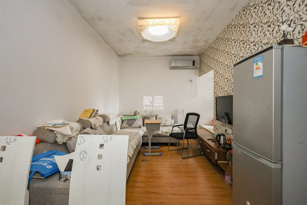 旭辉藏郡（藏郡、旭湘华府)  2室2厅1卫    200.0万