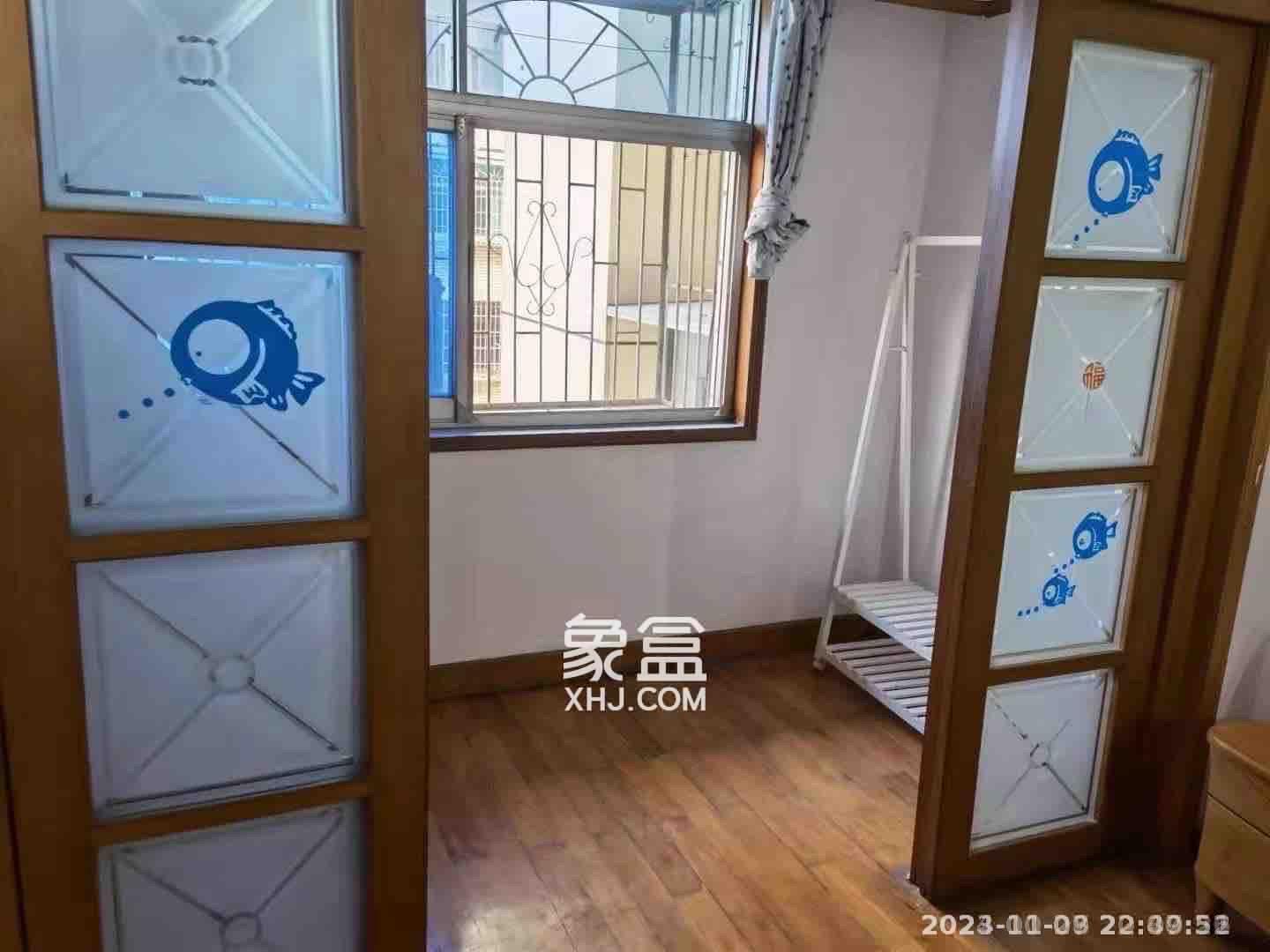 文艺公寓  4室2厅1卫   3800.00元/月室内图