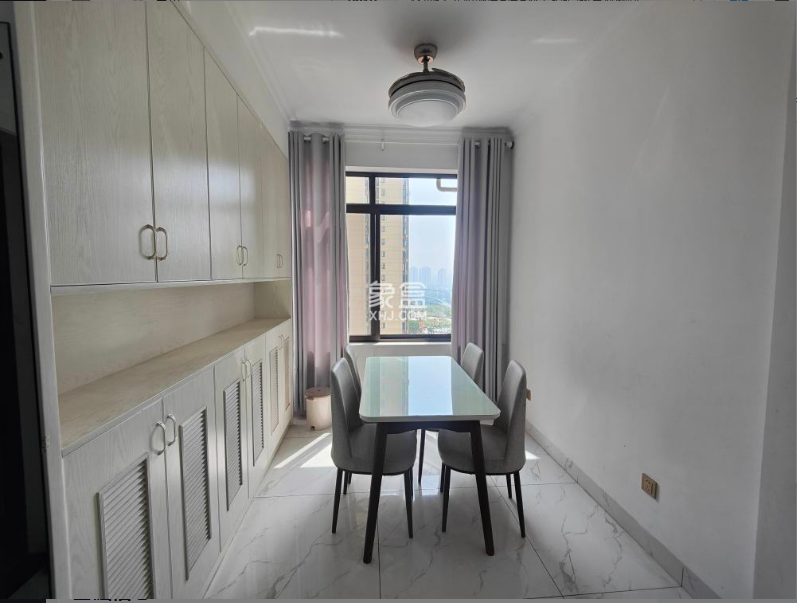 金轮翡翠名园 2室2厅1卫 86.8万 金轮翡翠名园 2室2厅1卫 86.8万室内图