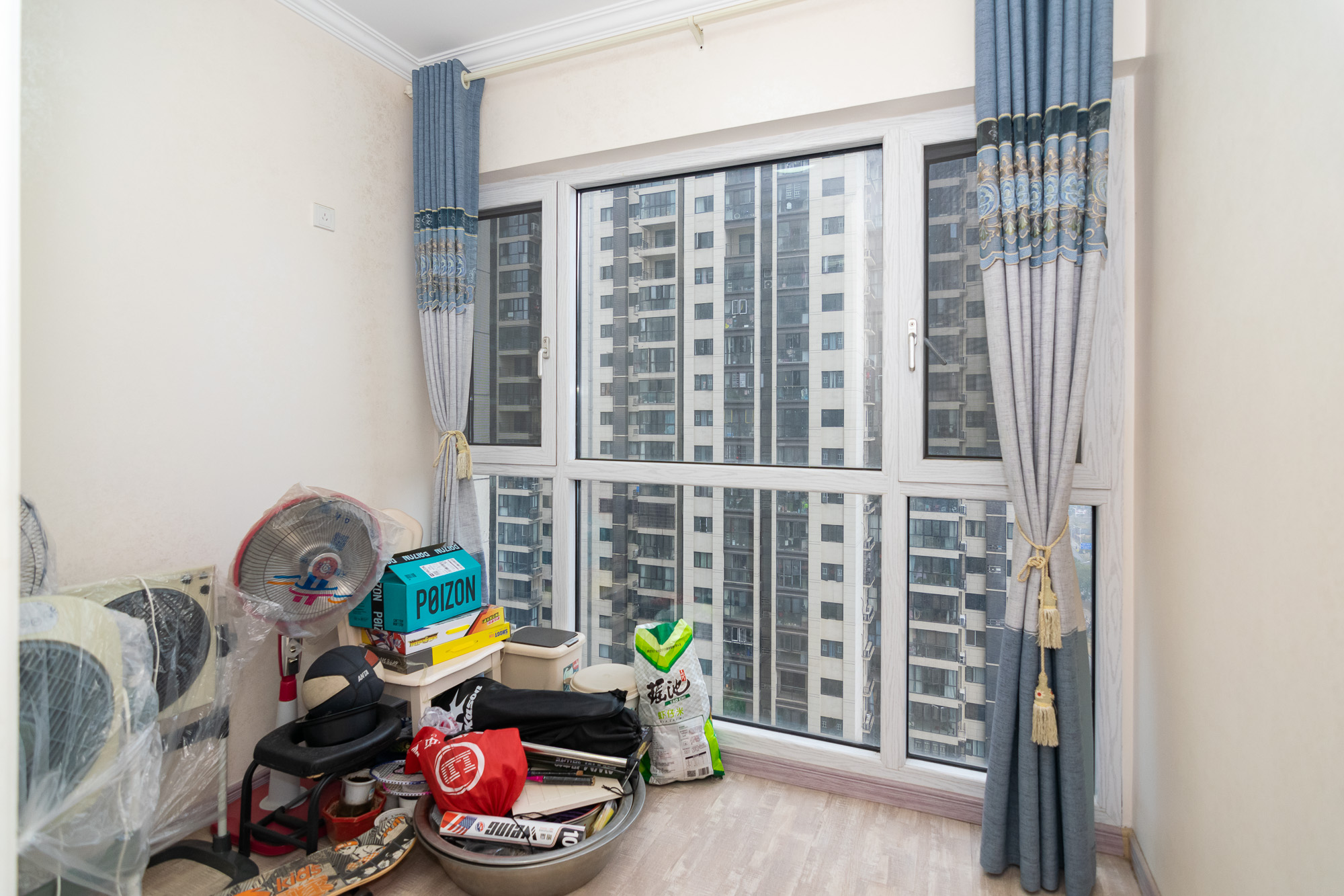 新华联梦想城 3室2厅2卫 111.5万 新华联梦想城 3室2厅2卫 111.5万卧室