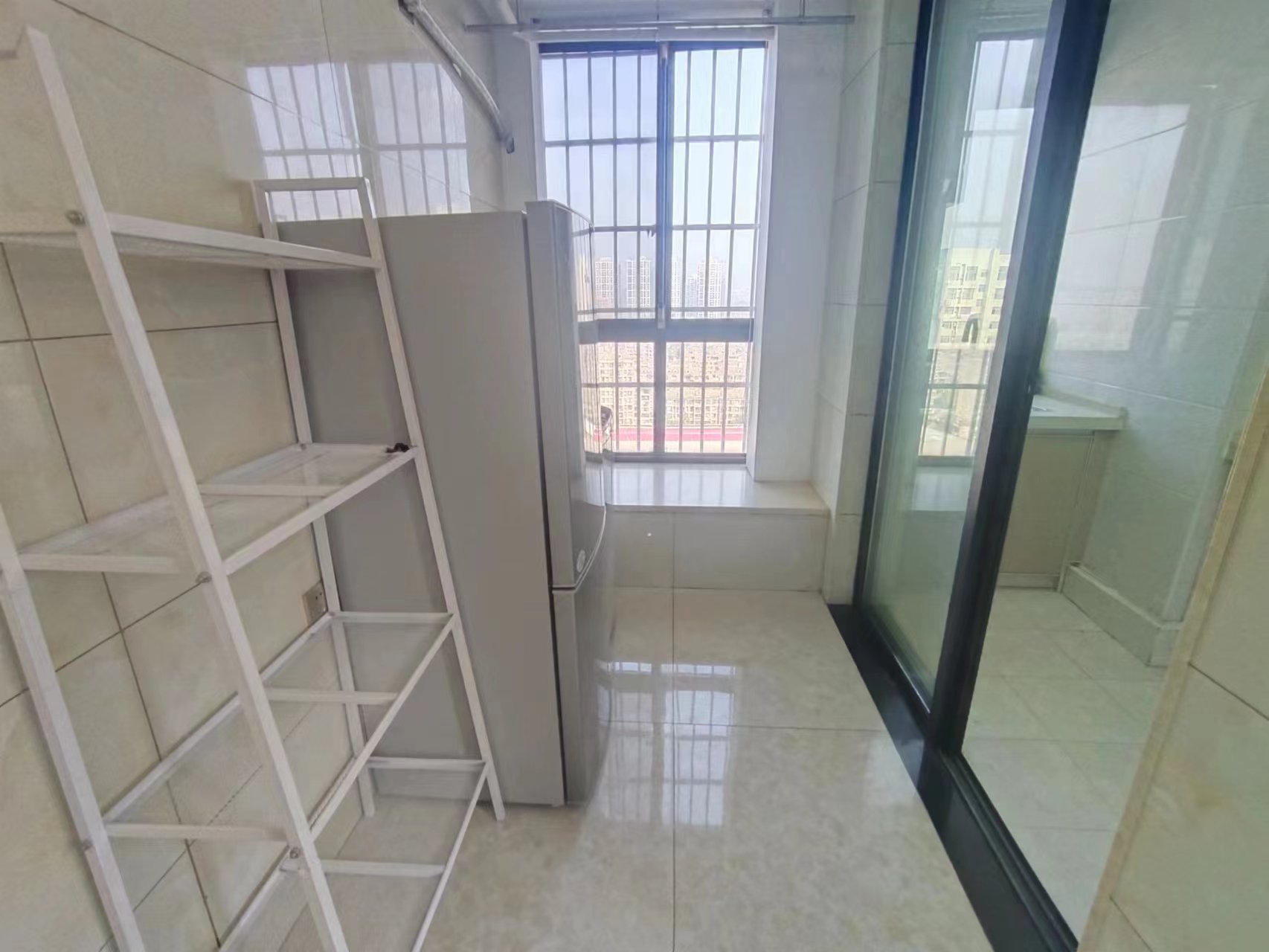 中建御山和苑 1室1厅1卫 23.8万 中建御山和苑 1室1厅1卫 23.8万室内图