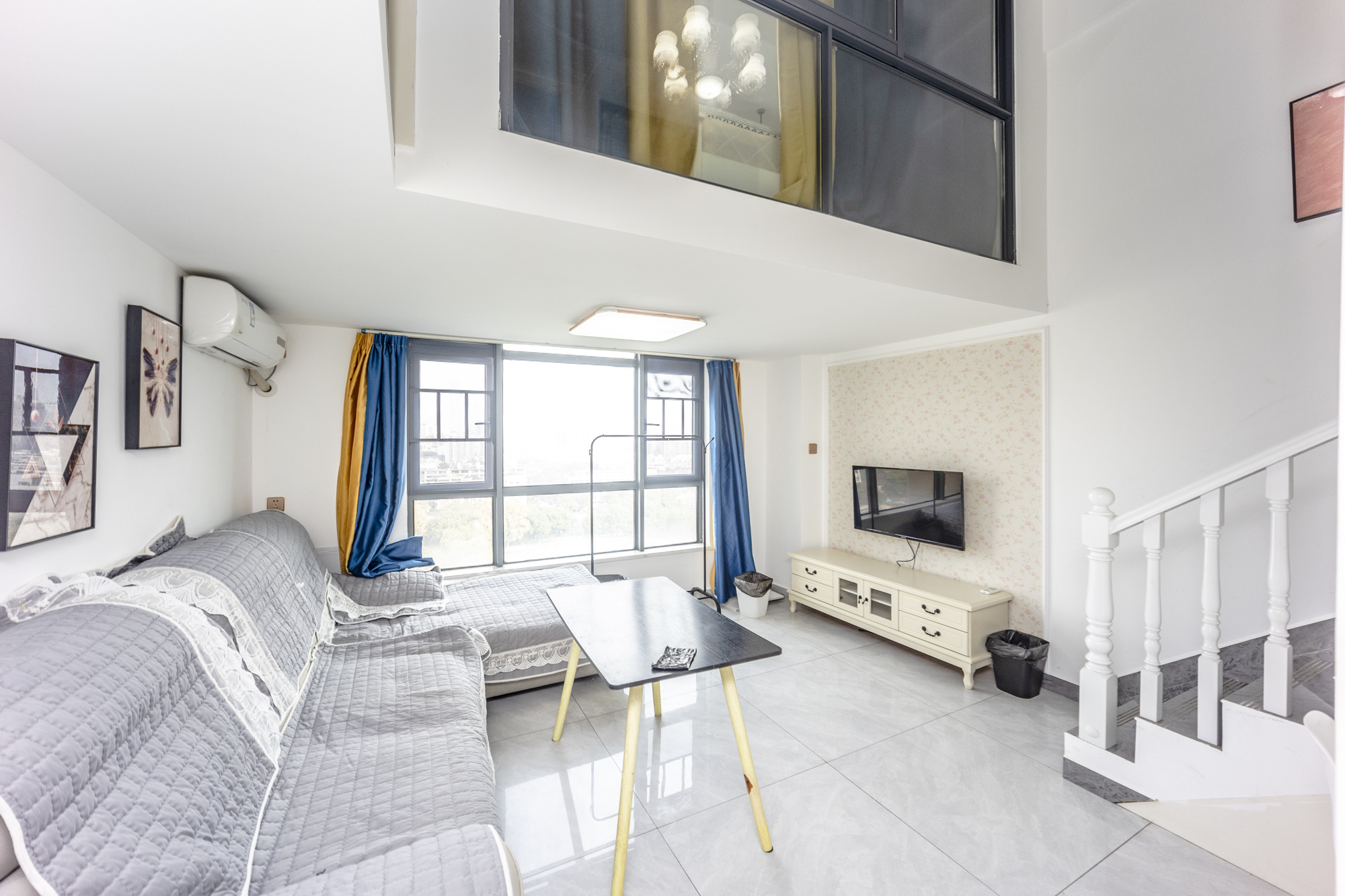 荣盛花语书苑 2室1厅1卫 38.0万 荣盛花语书苑 2室1厅1卫 38.0万客厅