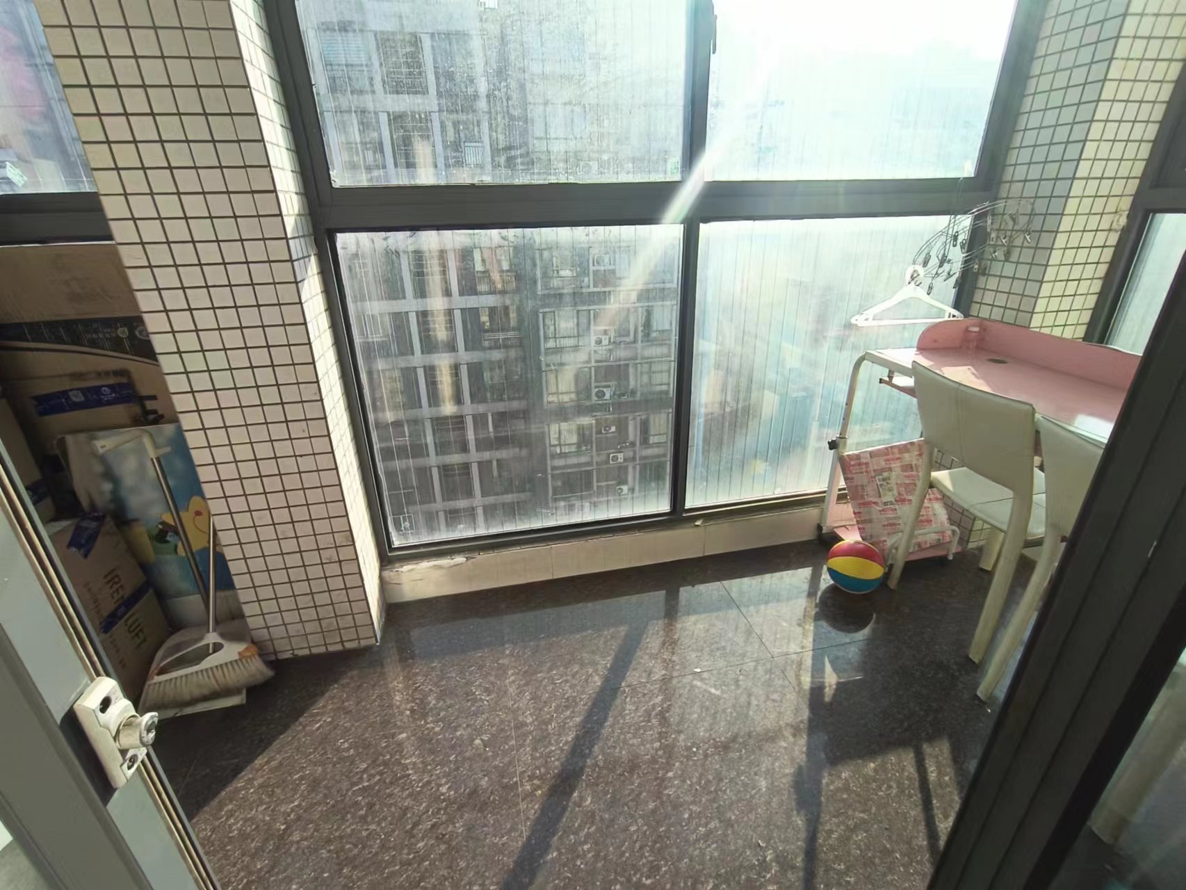 城市风景  2室2厅1卫    38.5万 城市风景  2室2厅1卫    38.5万室内图