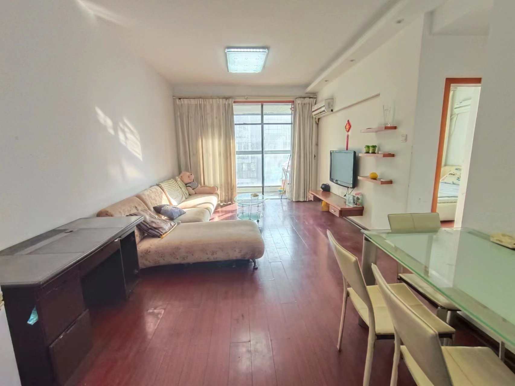 城市风景  2室2厅1卫    38.5万 城市风景  2室2厅1卫    38.5万室内图