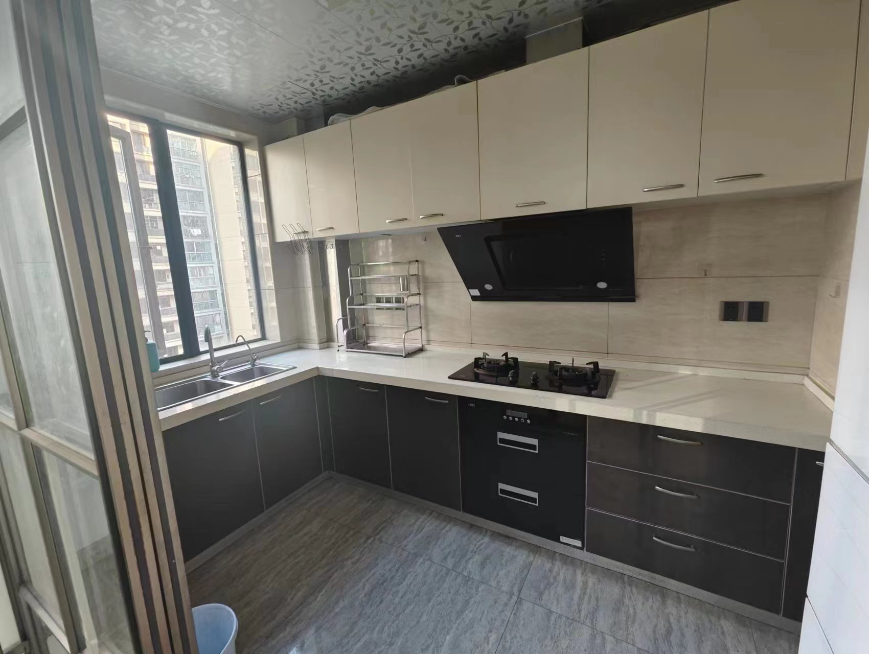 新桂广场  3室2厅2卫    68.0万 新桂广场  3室2厅2卫    68.0万室内图